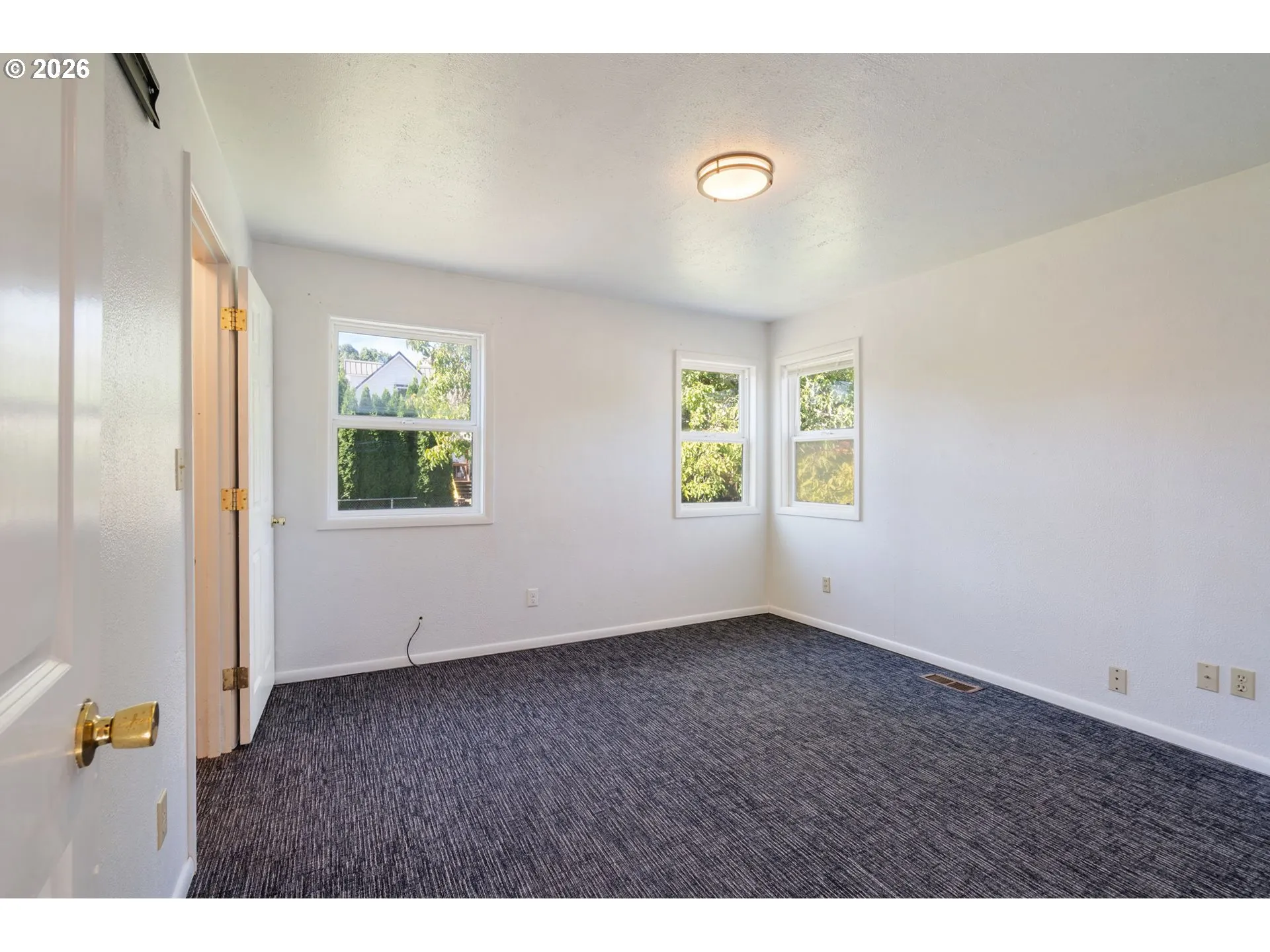 Primary Bedroom-Main
