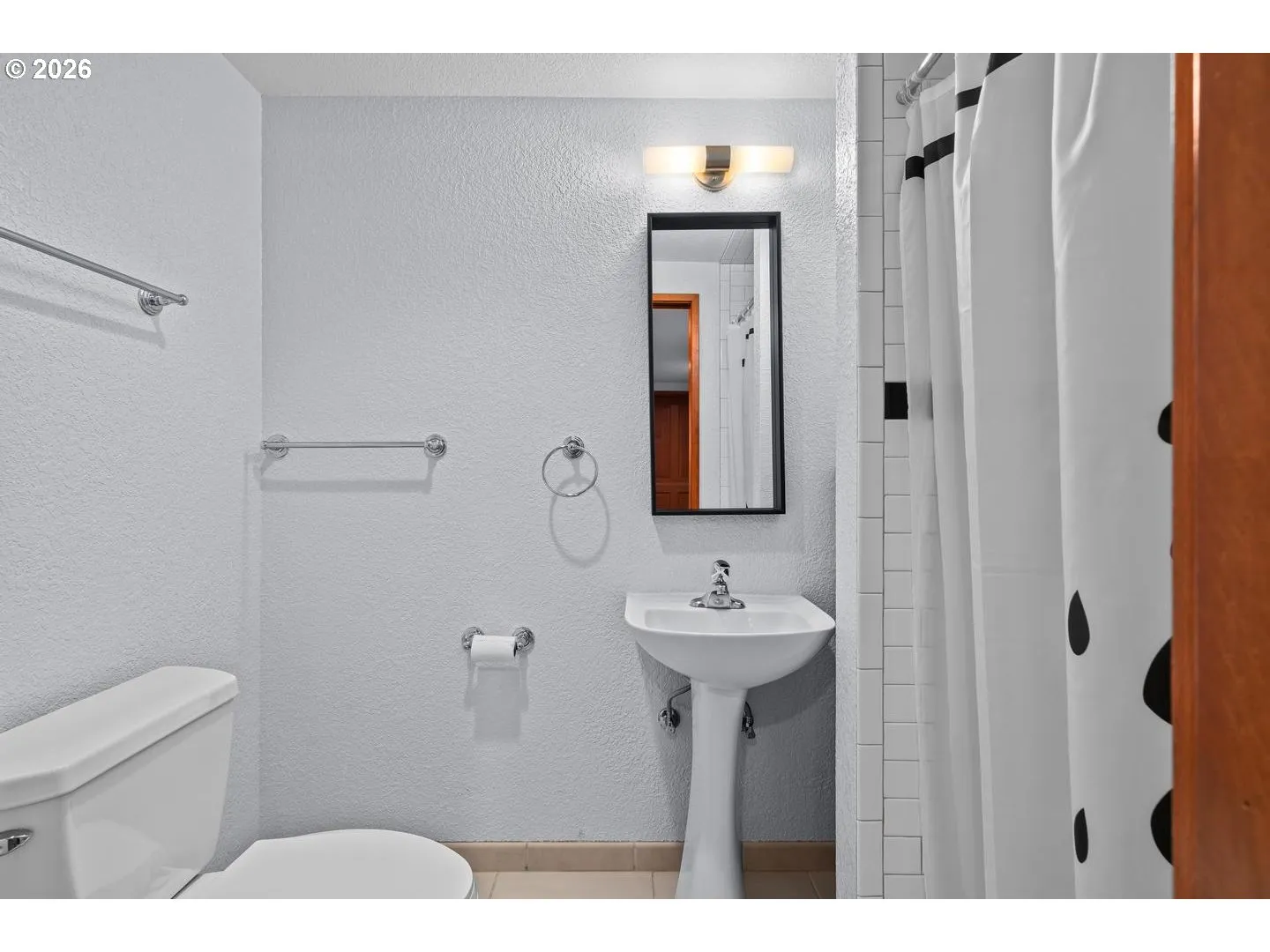 Bathroom-Lower