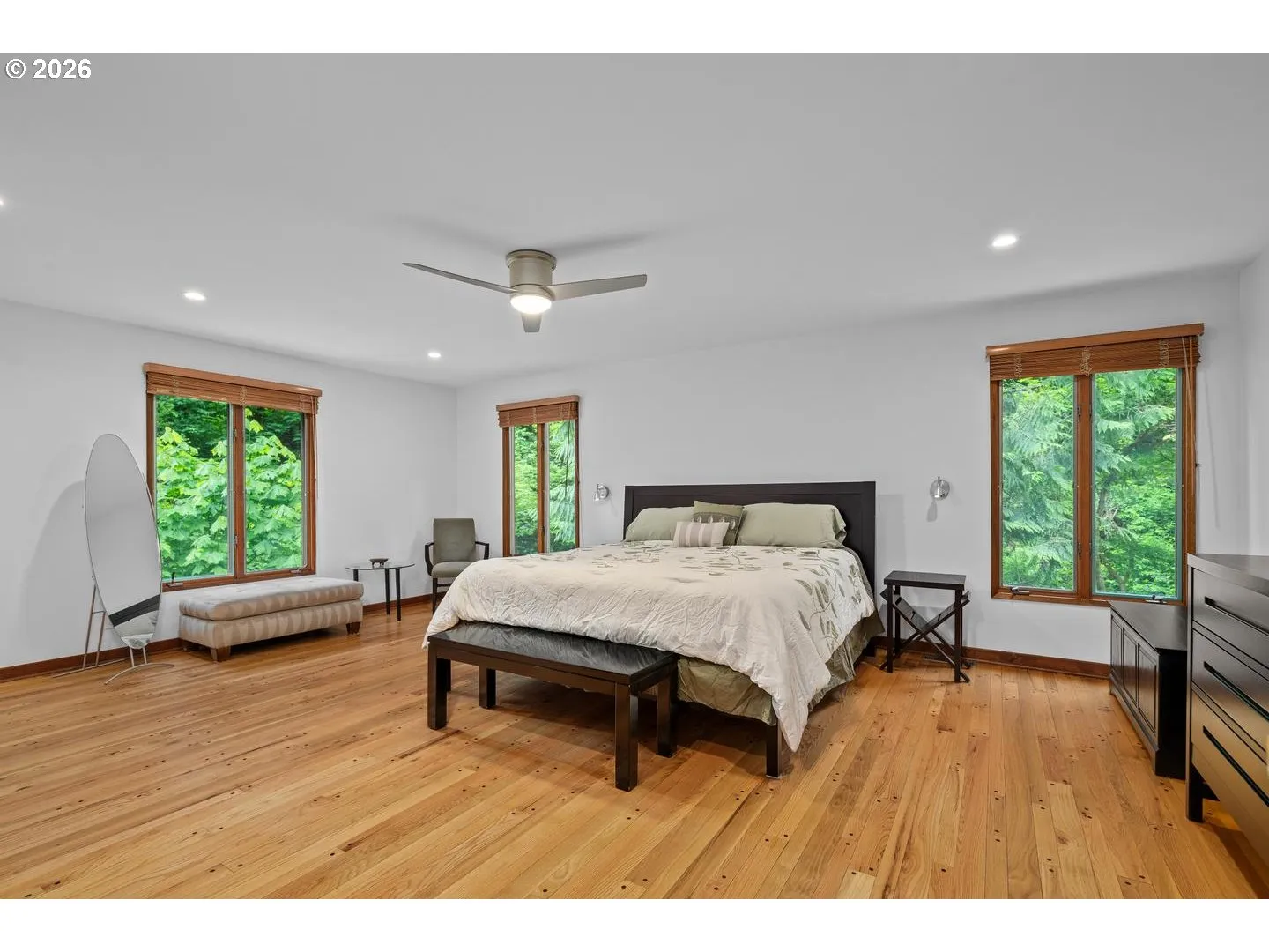 Bedroom, Primary