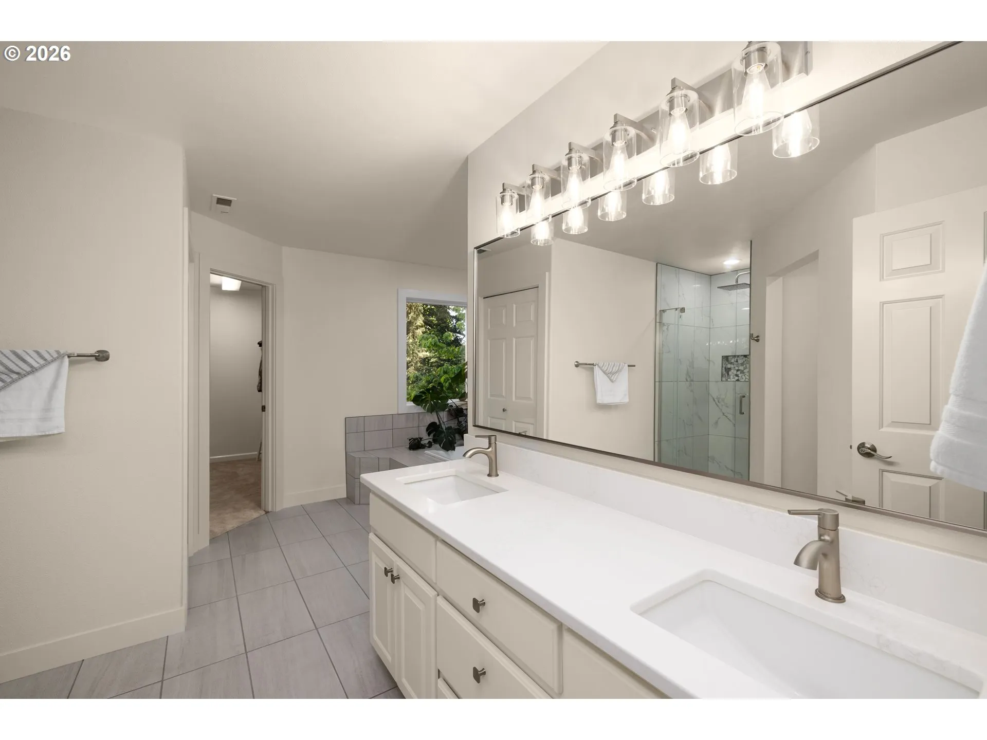Owner's Suite Bathroom