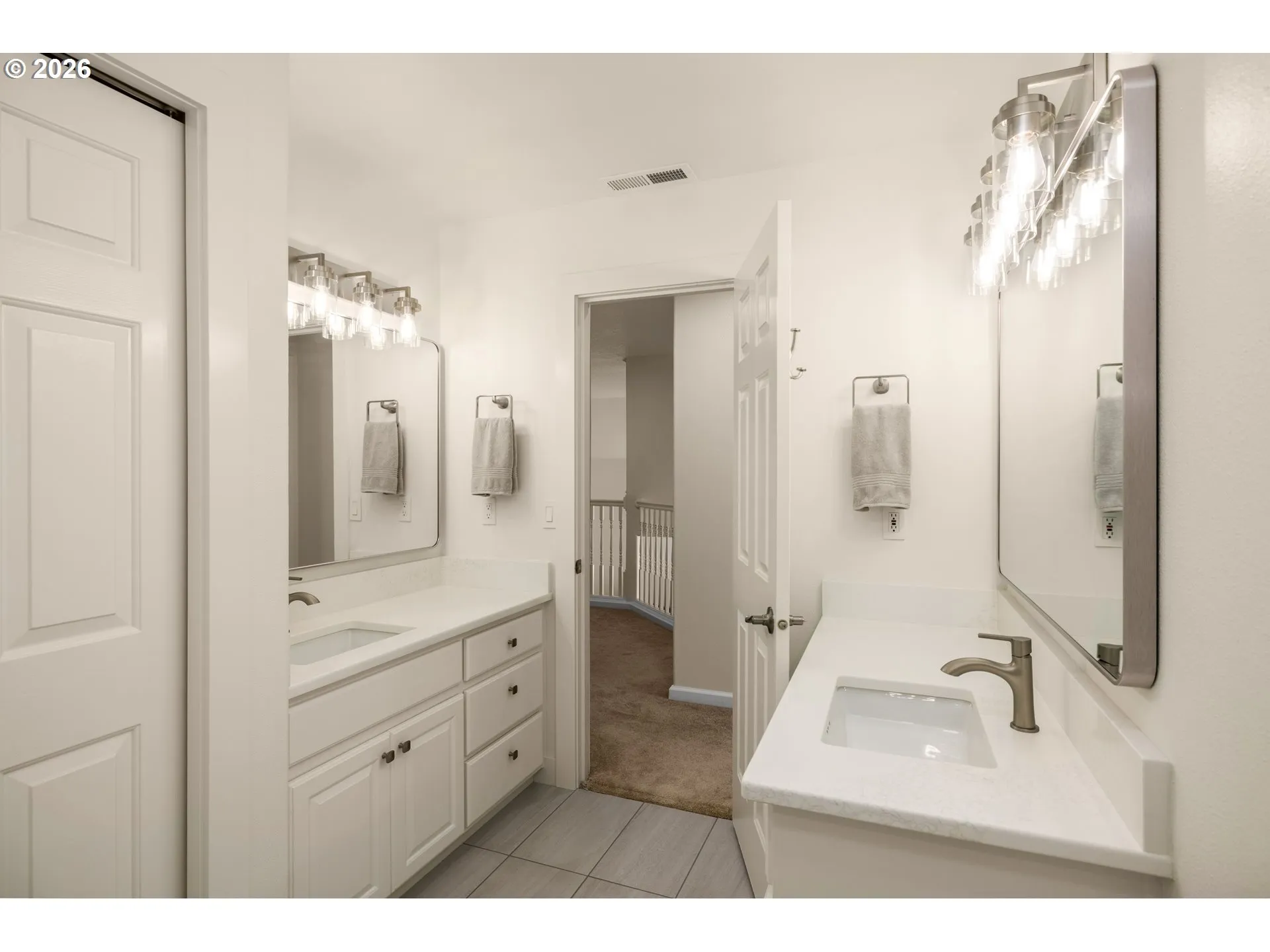 Bathroom-Upper