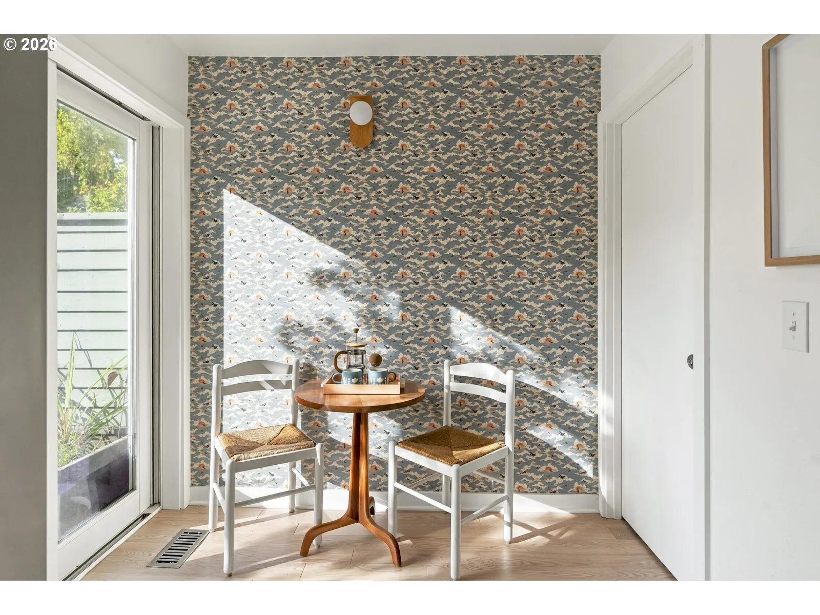 Kitchen-Eating Area