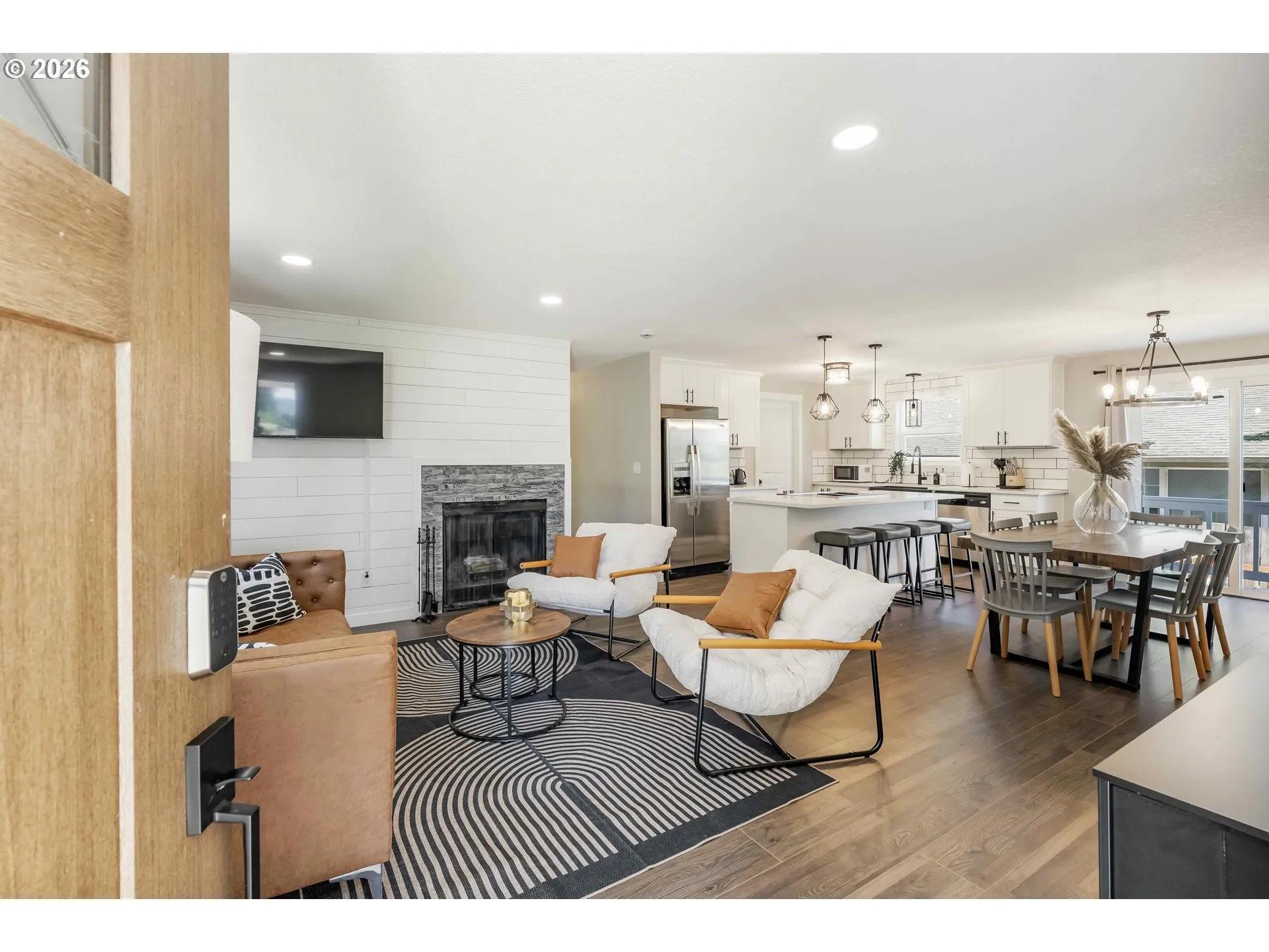 Living Room/Dining Room