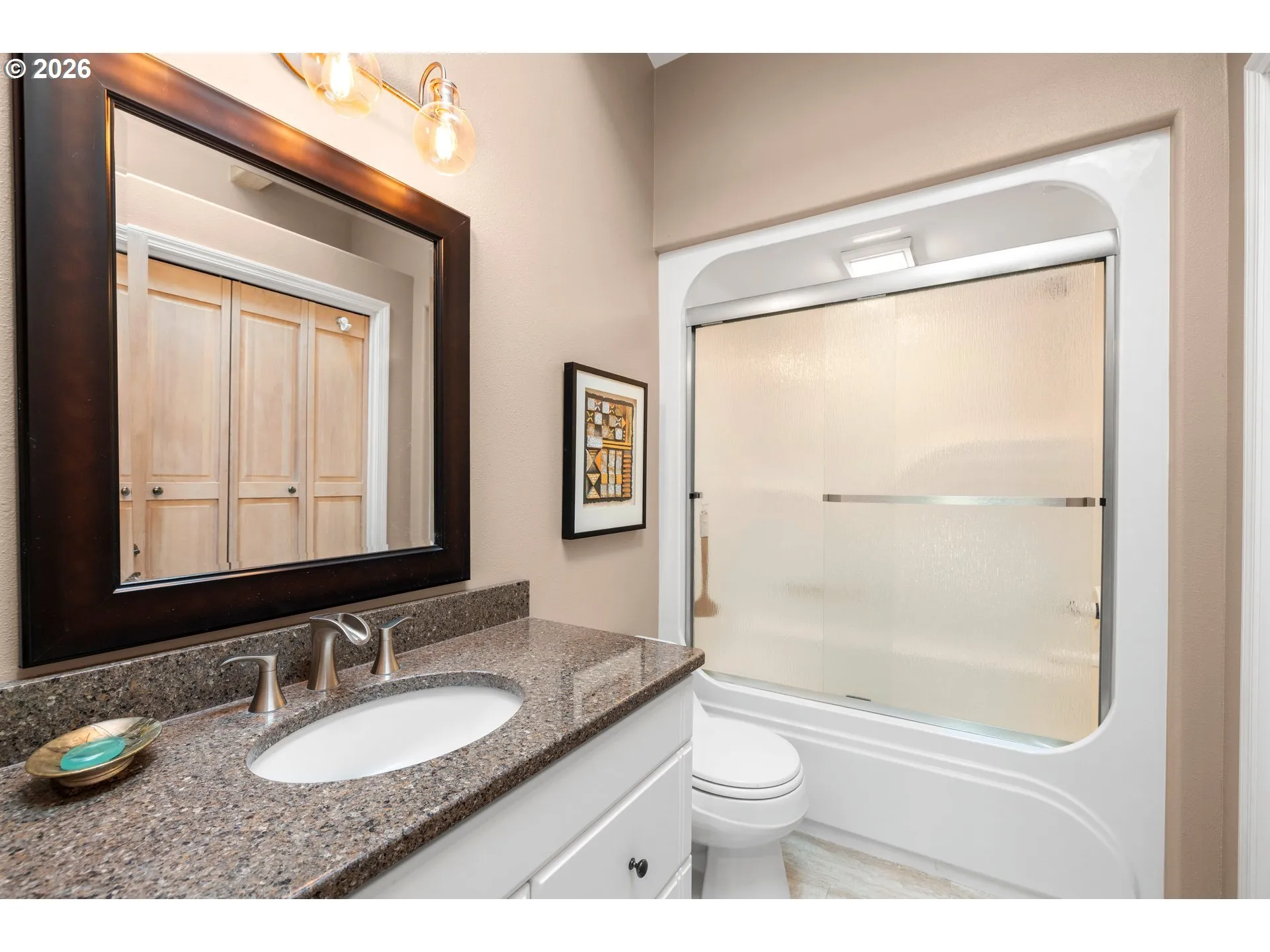 Bathroom-Upper