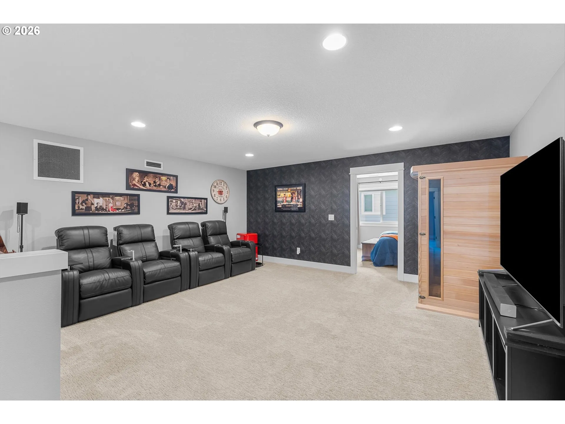 Bonus Room-Upper