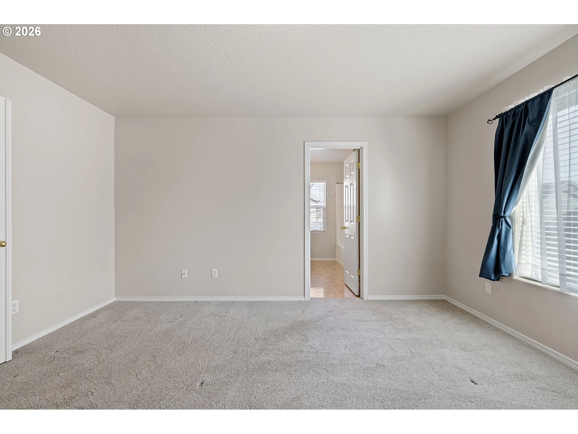 Bedroom, Primary-Upper