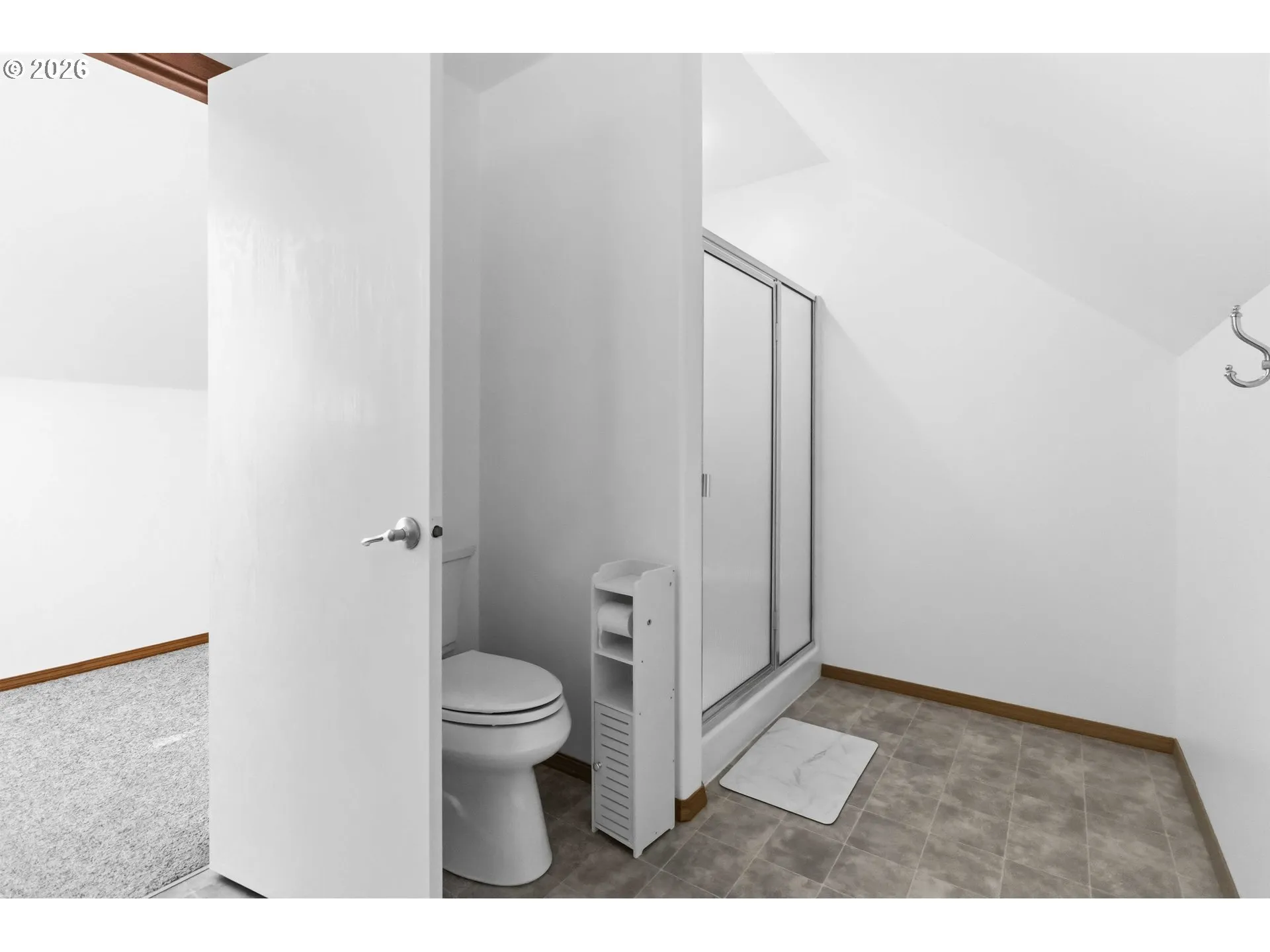 Bathroom-Upper