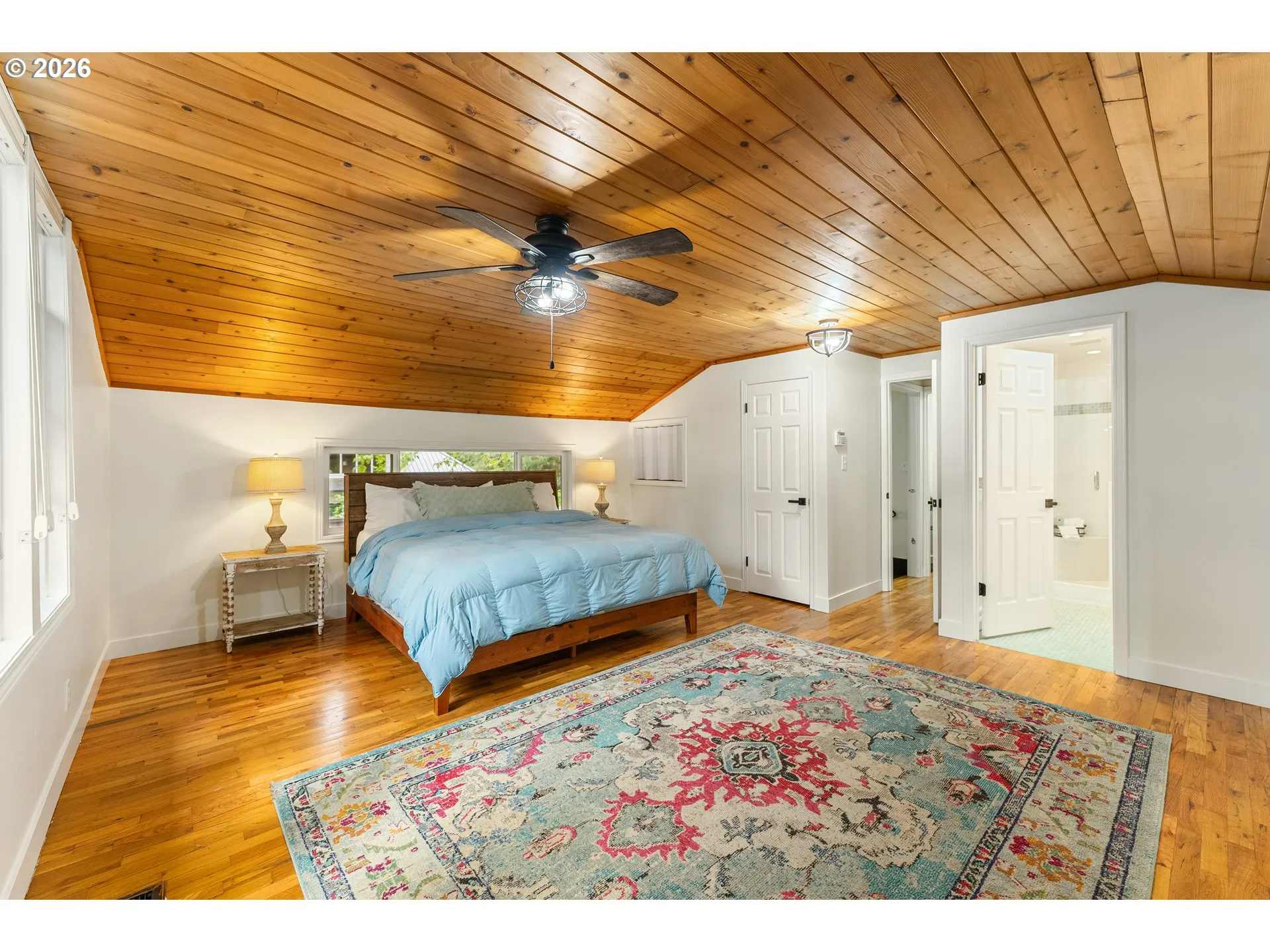 Primary Bedroom-Upper