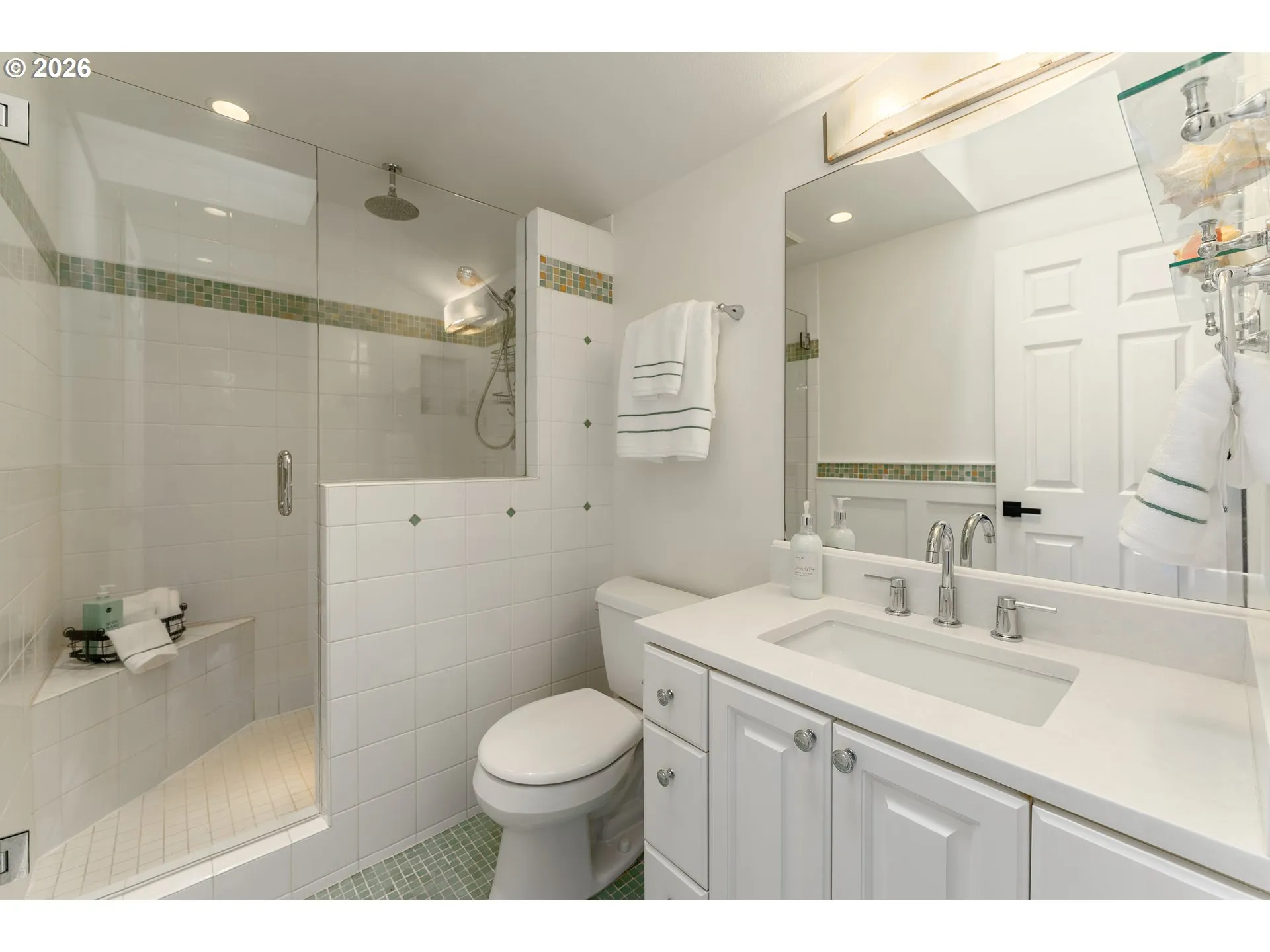 Bathroom-Walk in Shower
