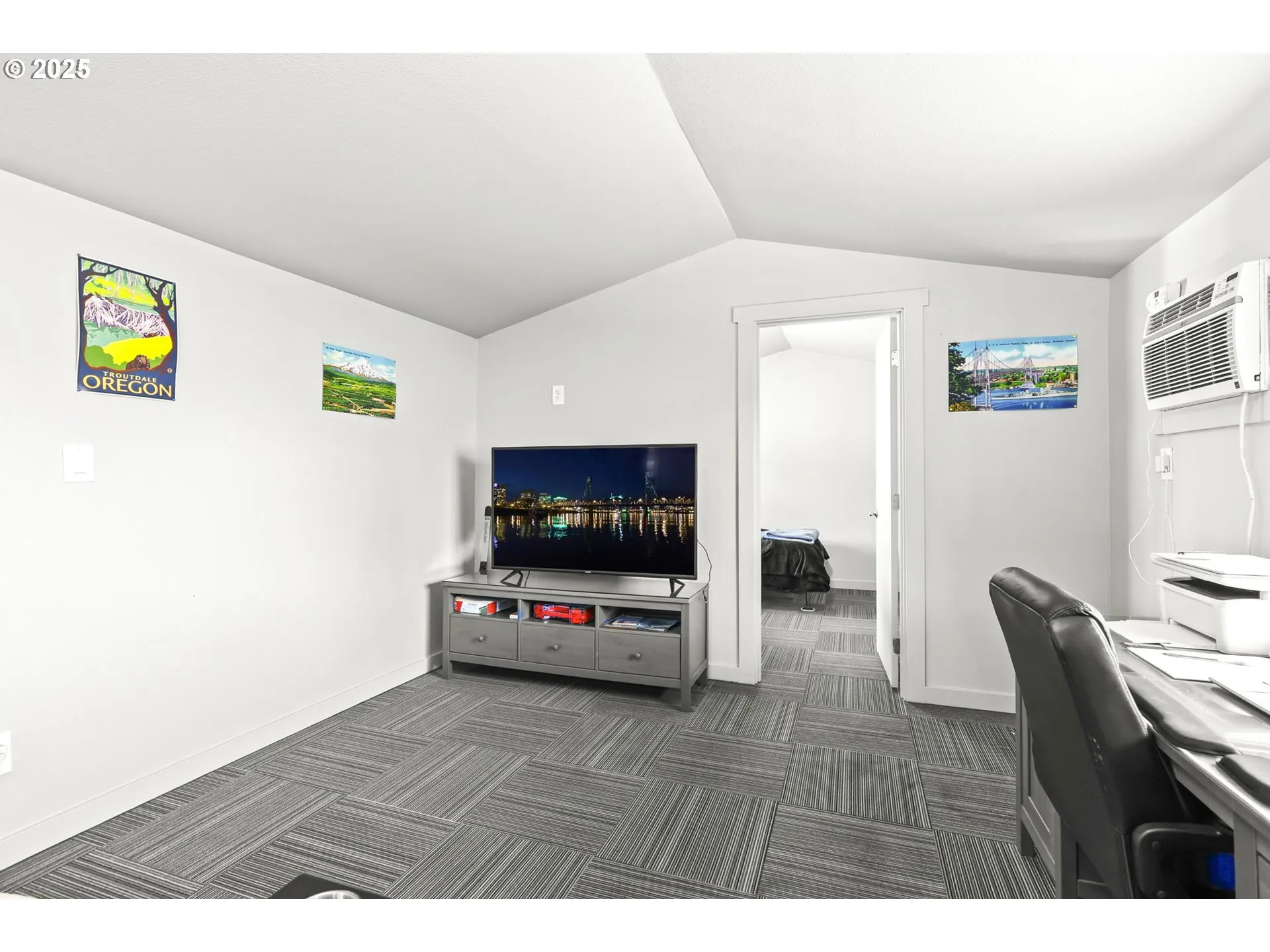 Den/Office-Upper