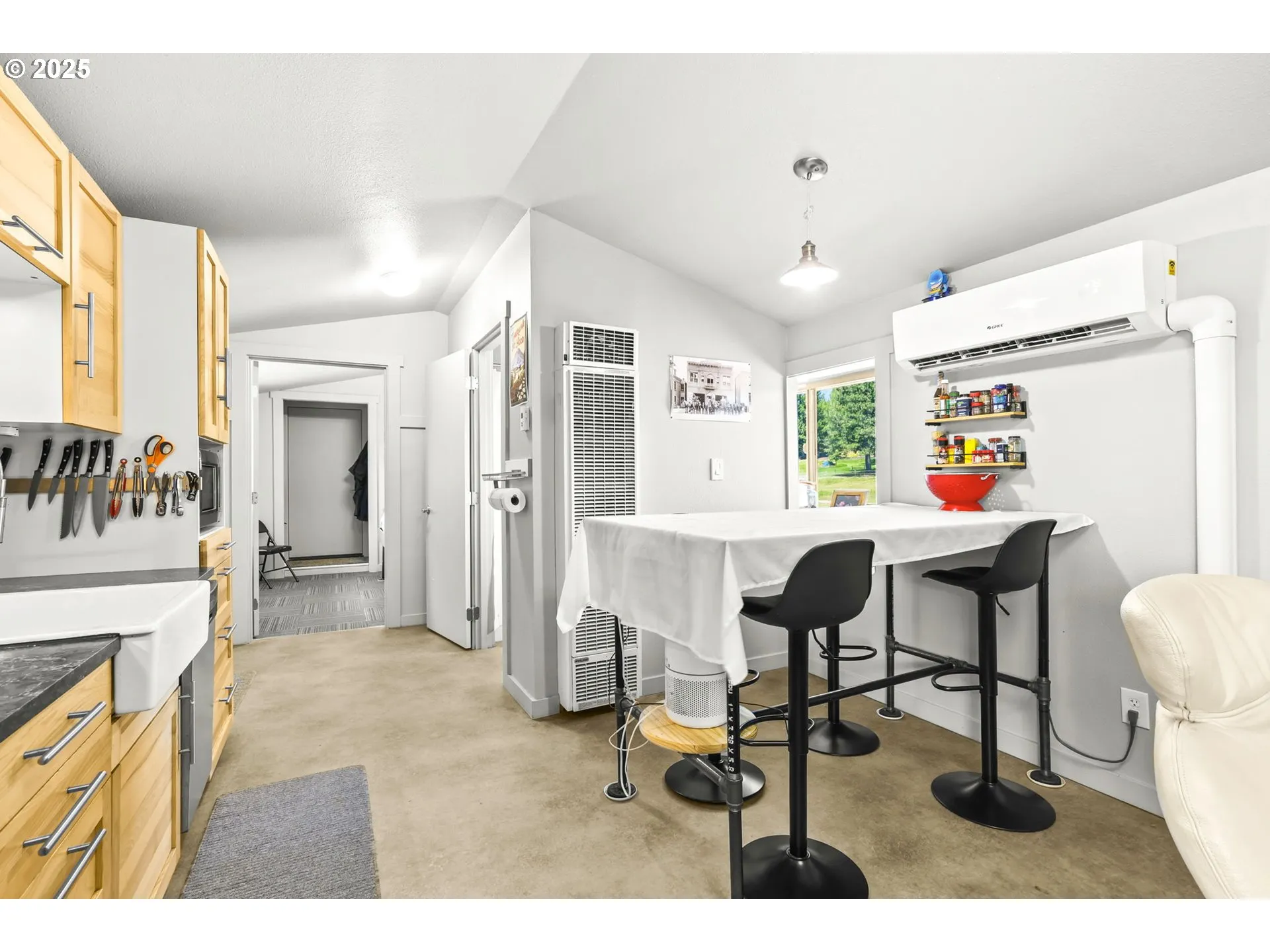 Den/Office-Upper