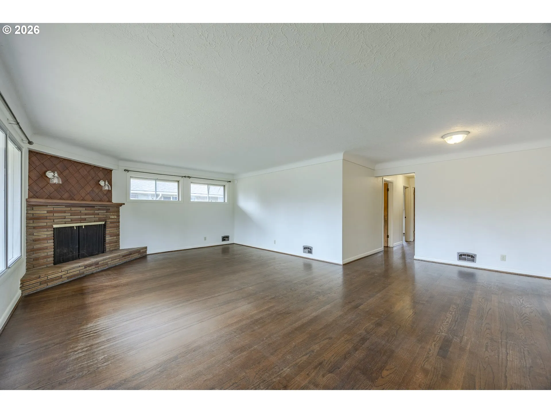 Living Room/Dining Room