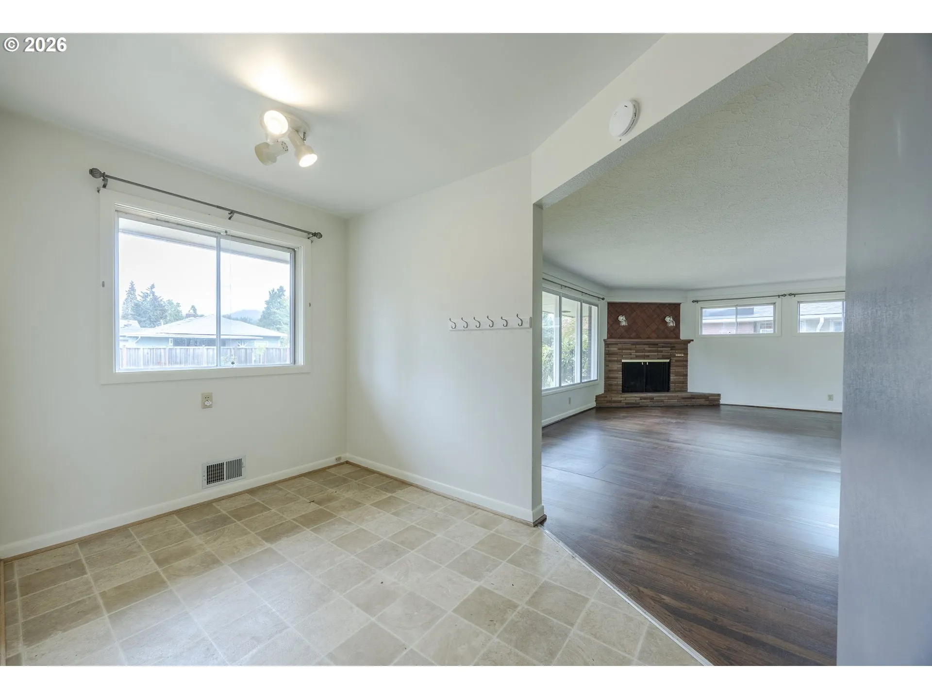 Kitchen/Nook-Eating Area