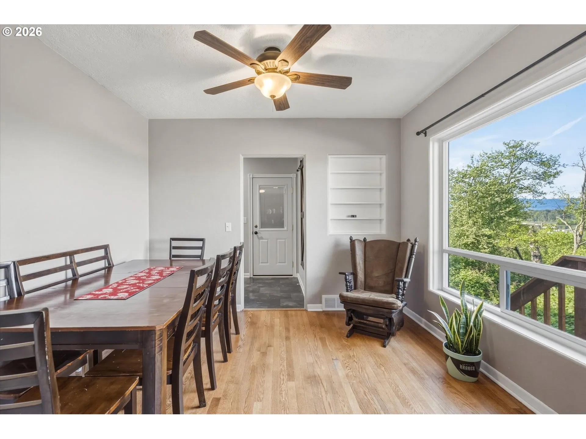 Dining Room-Built-In Cabinets