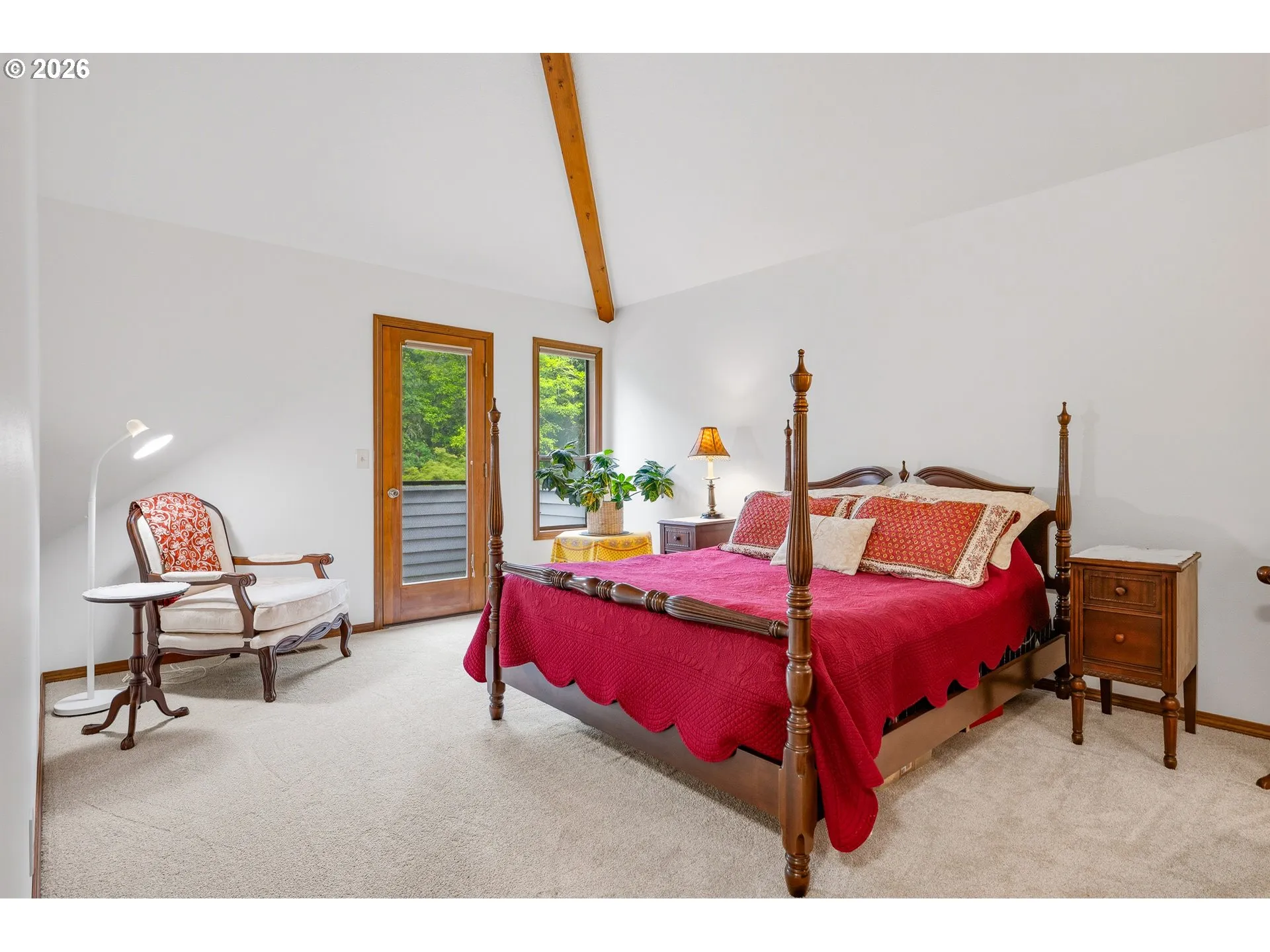 Bedroom, Primary