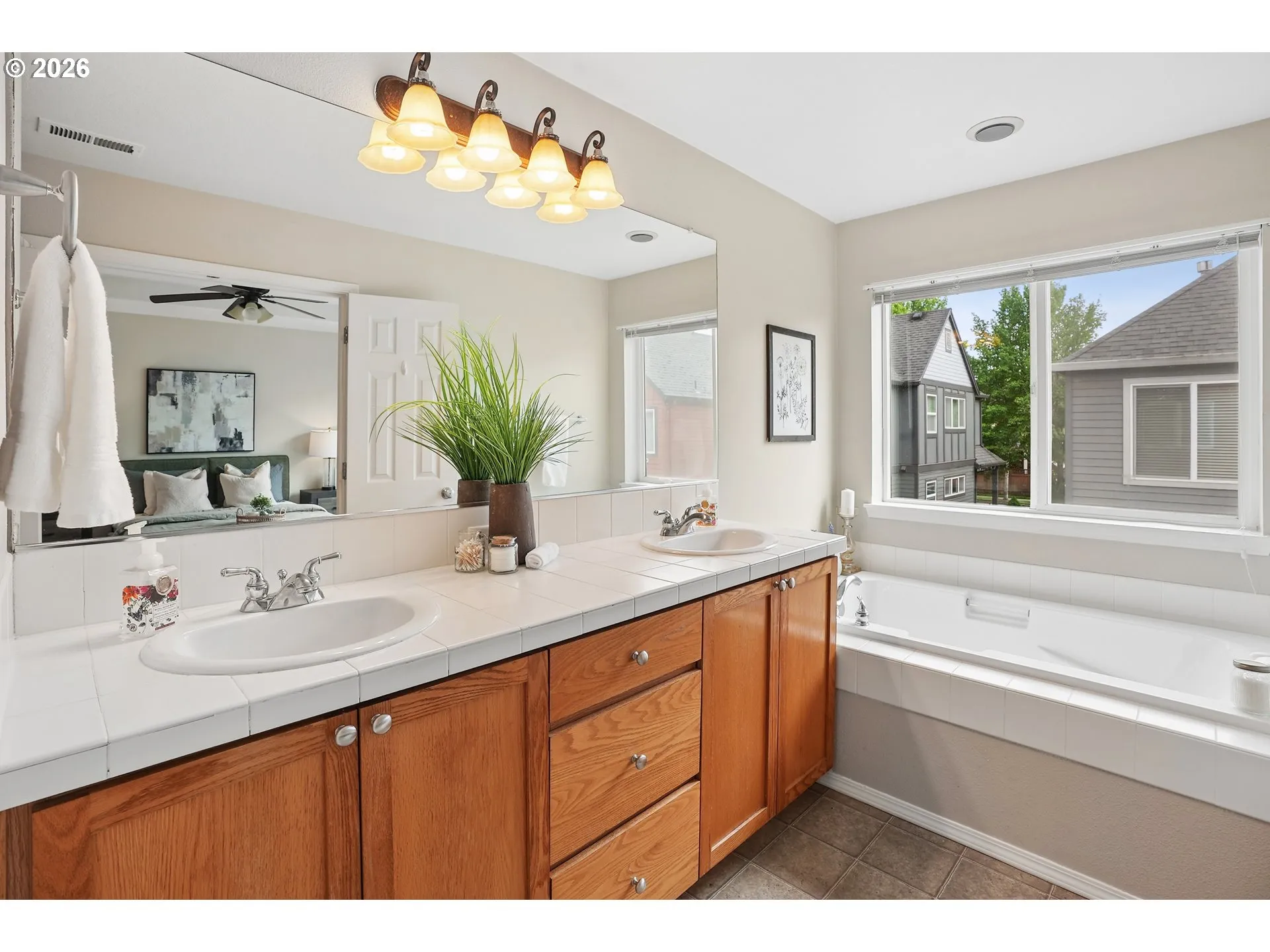 Owner's Suite Bathroom-Garden Tub