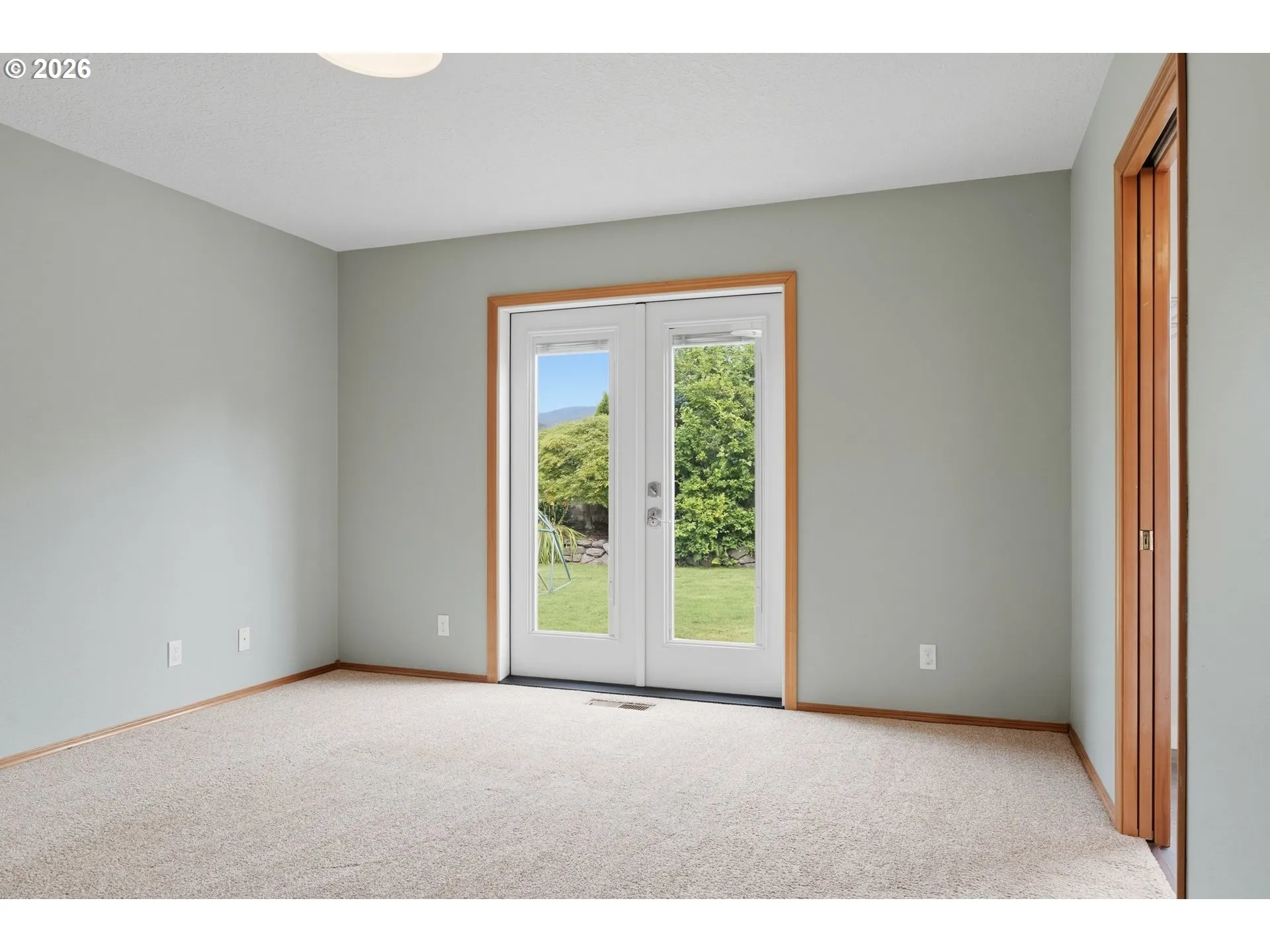 Bedroom, Owner's Suite-Main