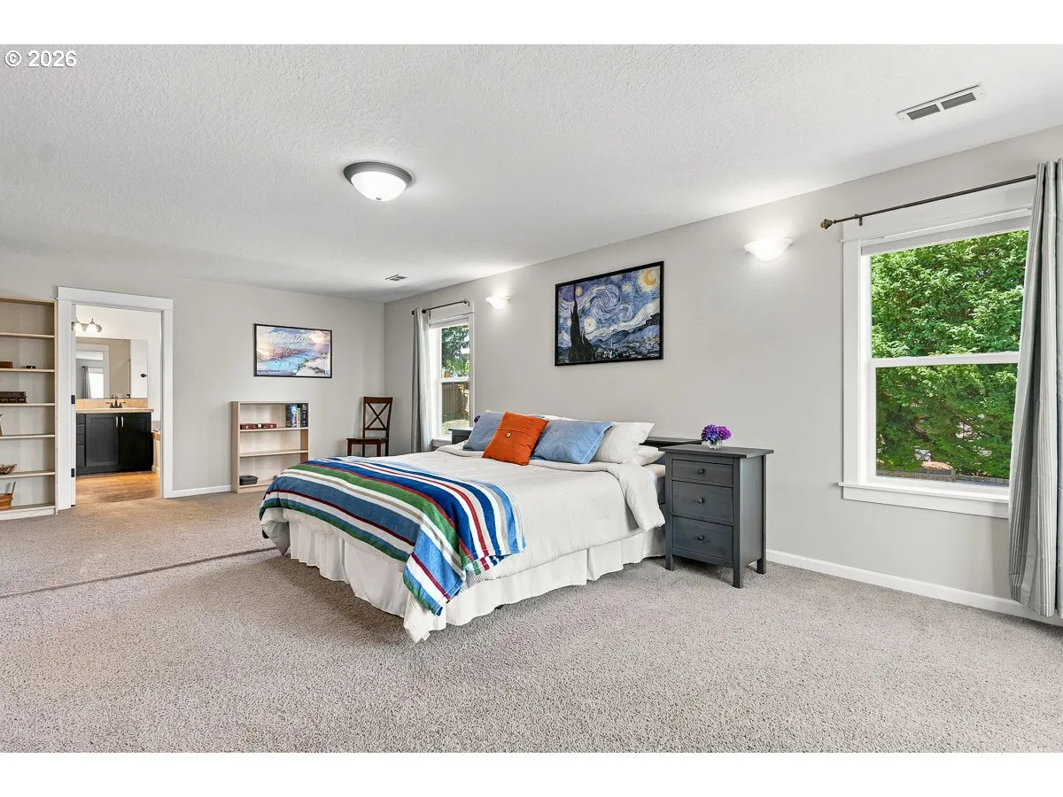 Bedroom, Primary