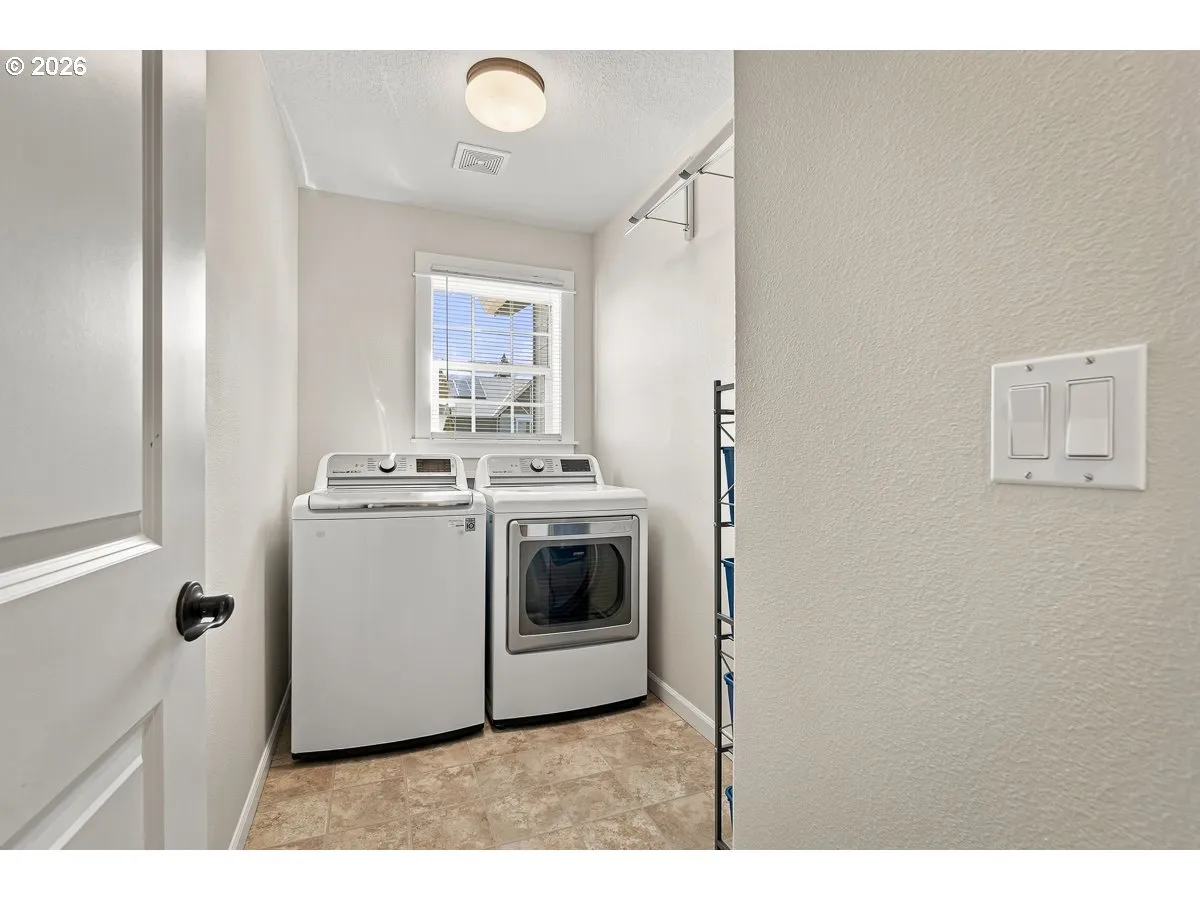Laundry-Upper