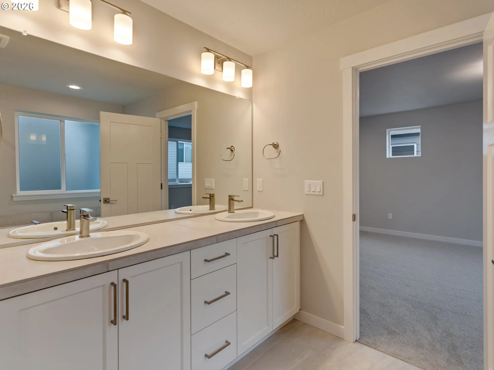 Primary Bedroom-Attached Bathroom