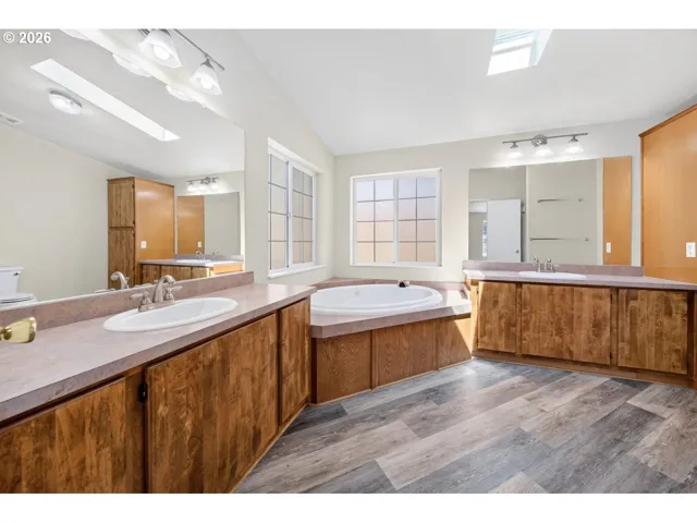Owner's Suite Bathroom