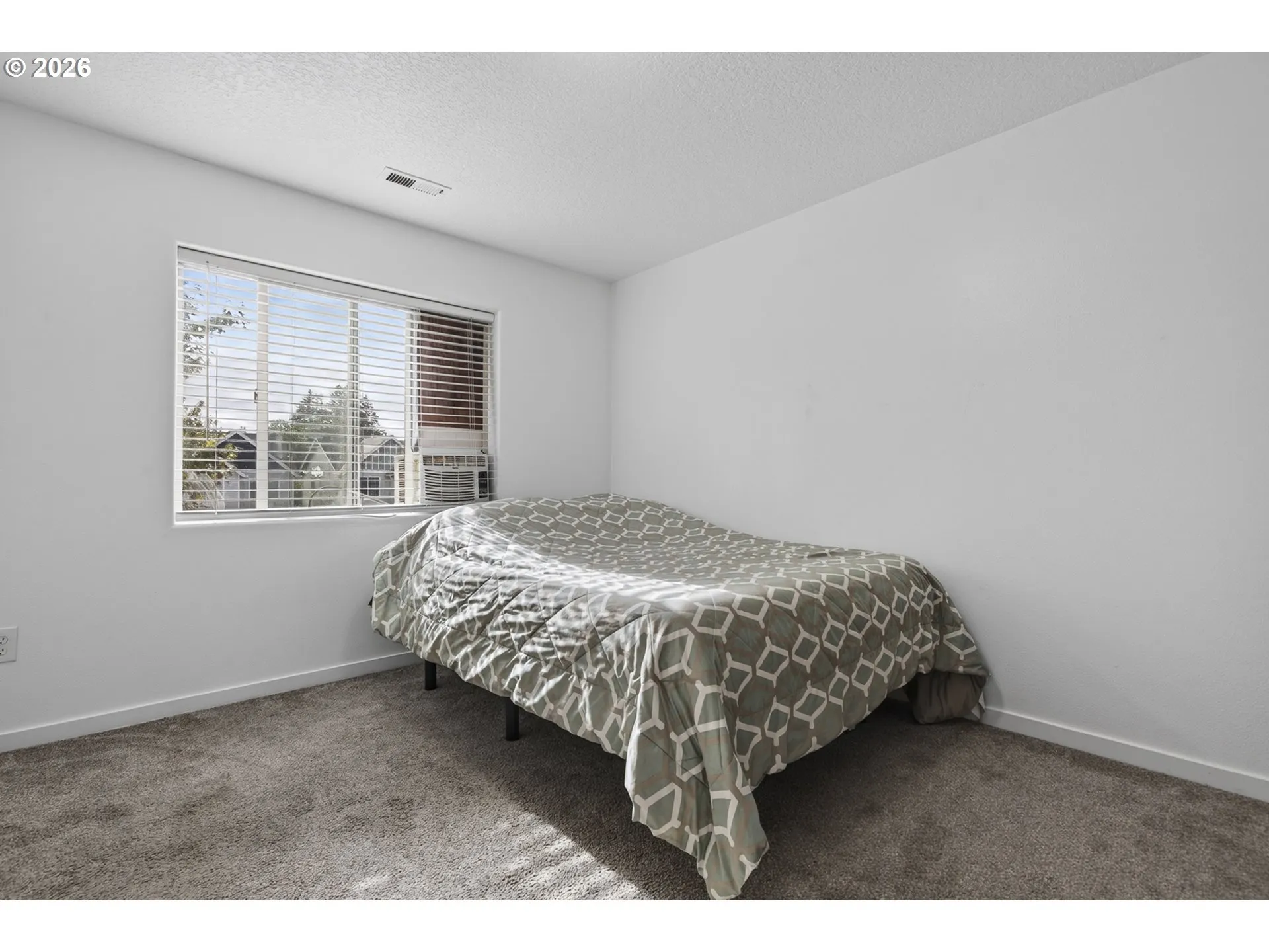 Bedroom, Primary