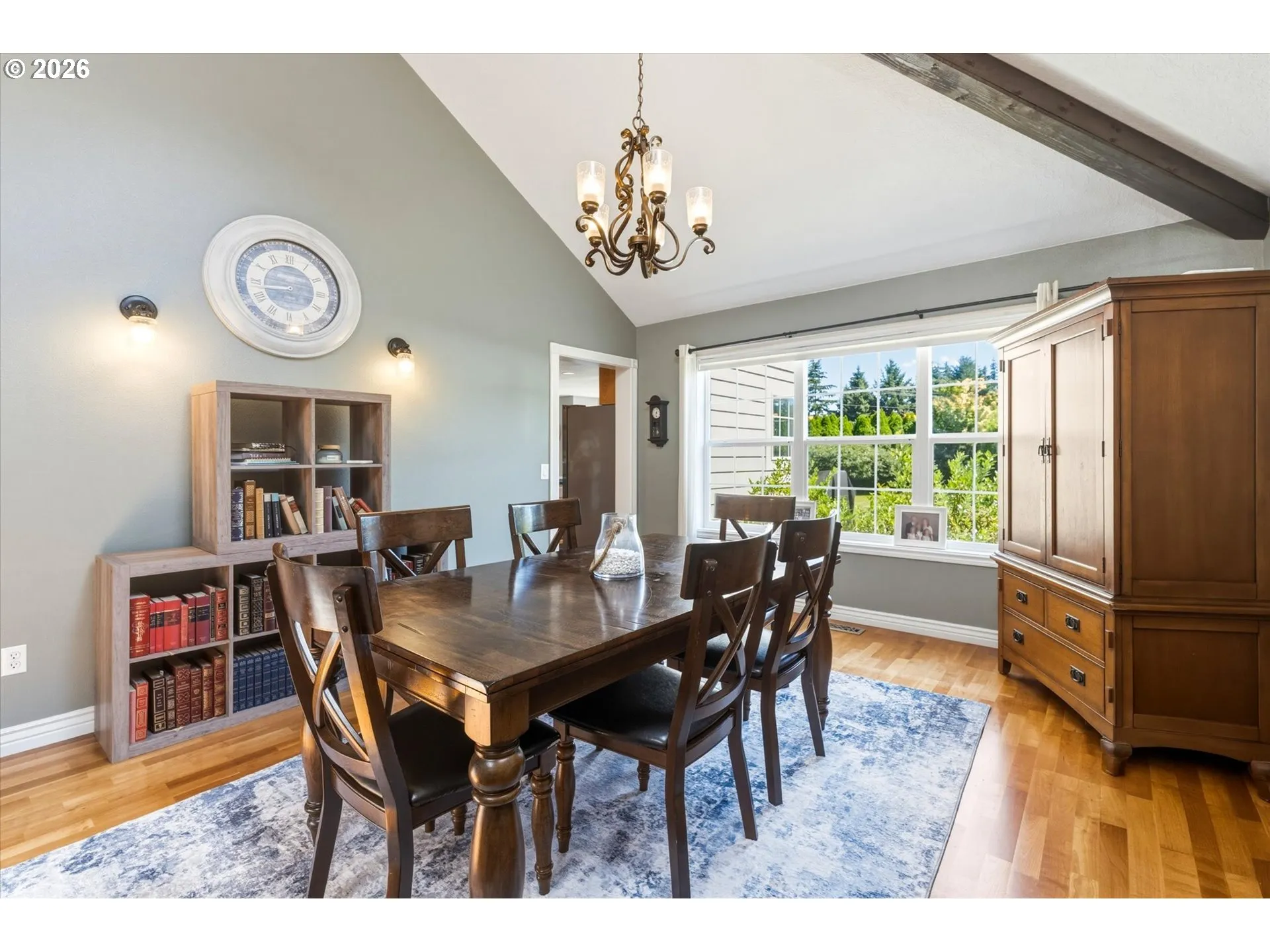 Dining Room-Vaulted Ceilings