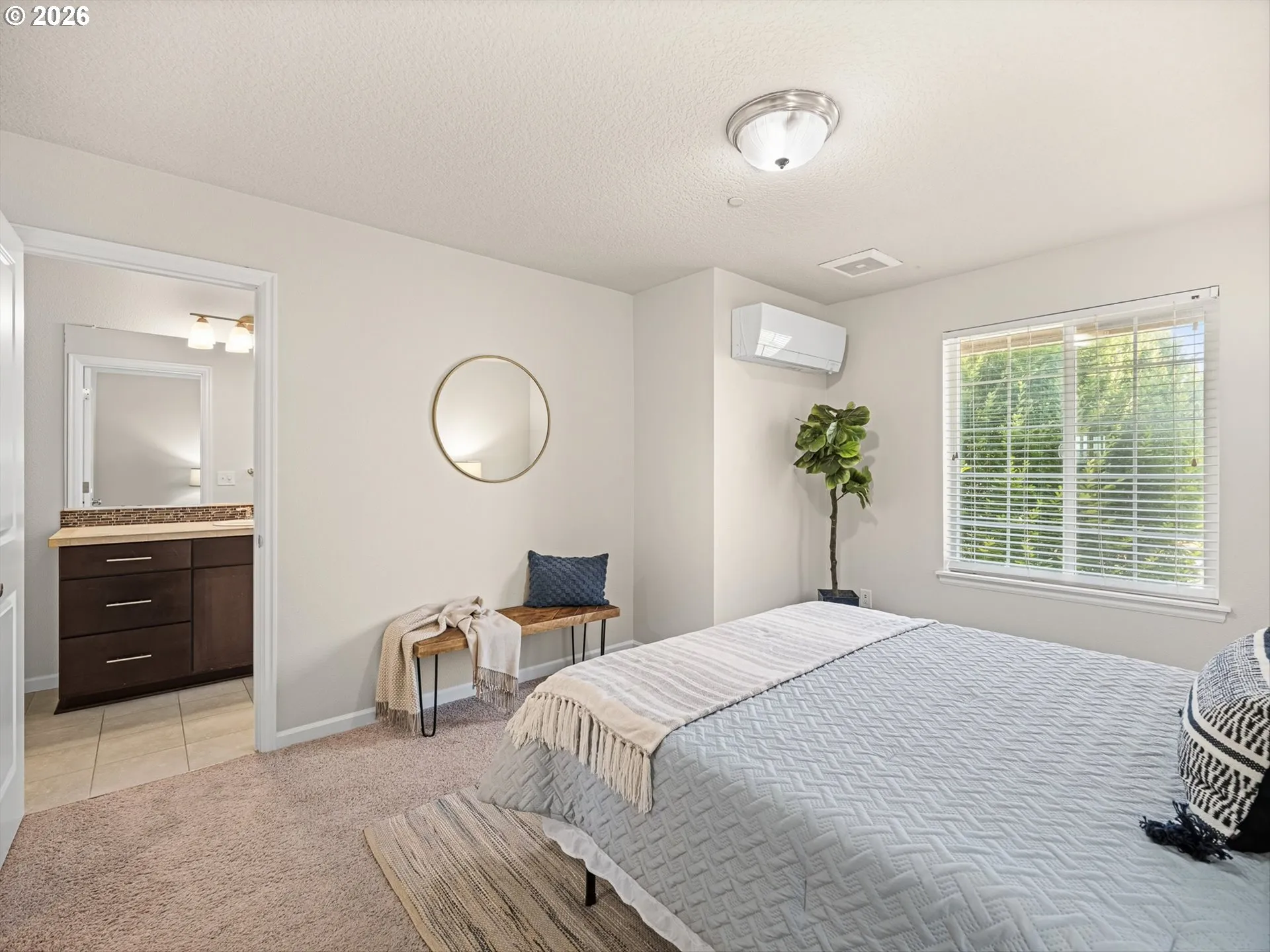 Bedroom, Primary-Upper