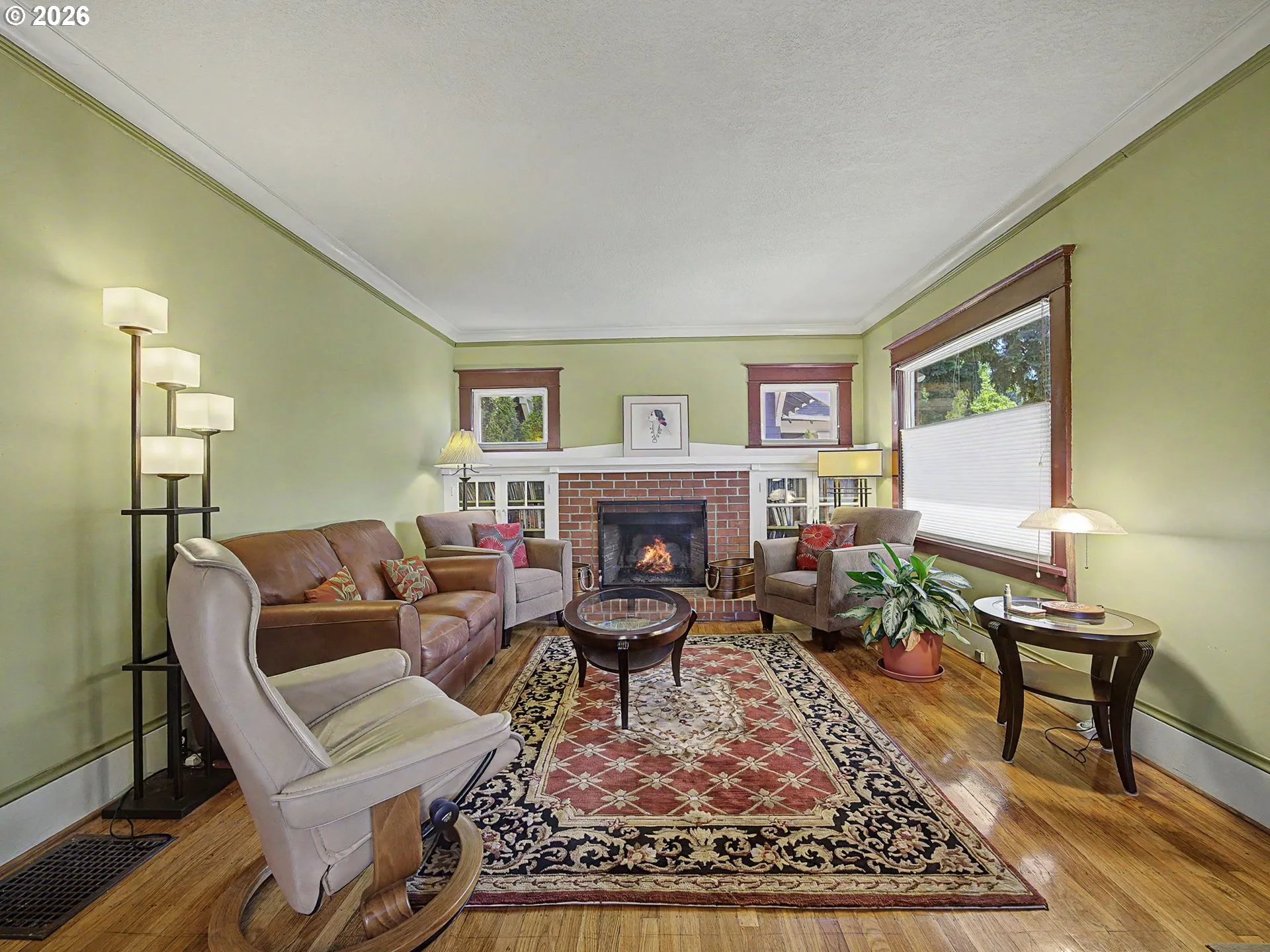 Living Room-Fireplace