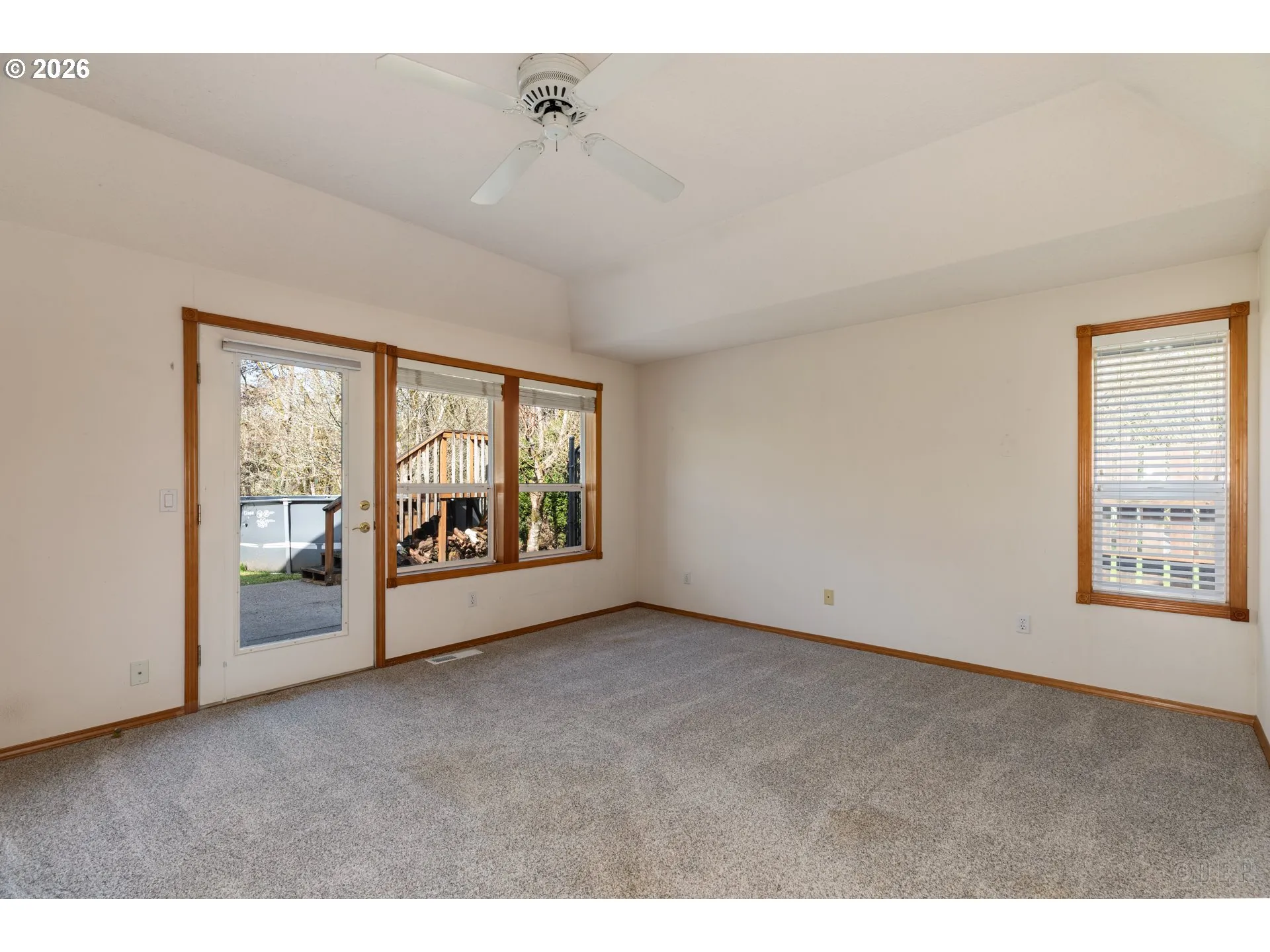 Bedroom, Primary-Ceiling Fan