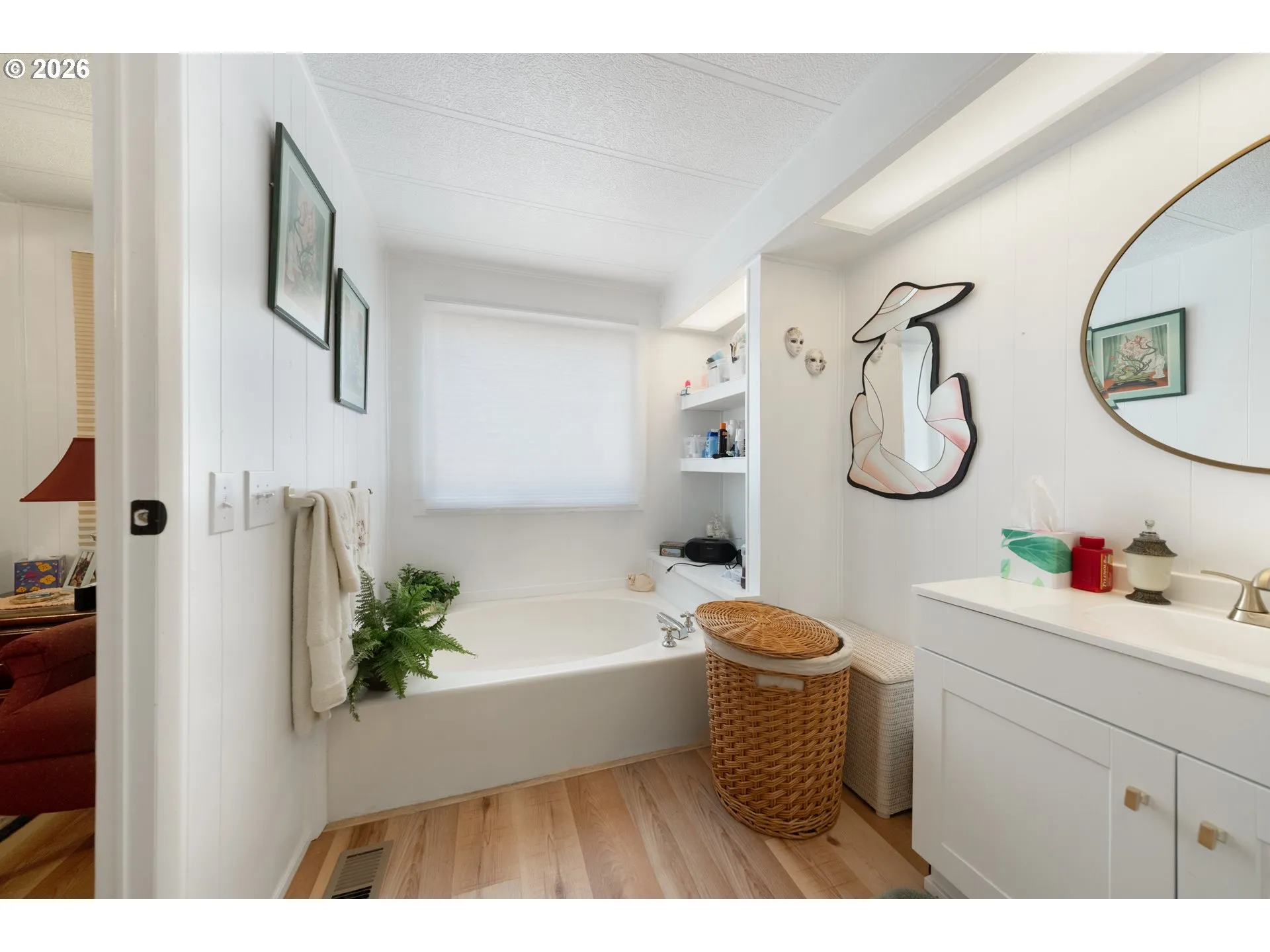 Primary Bedroom-Attached Bathroom