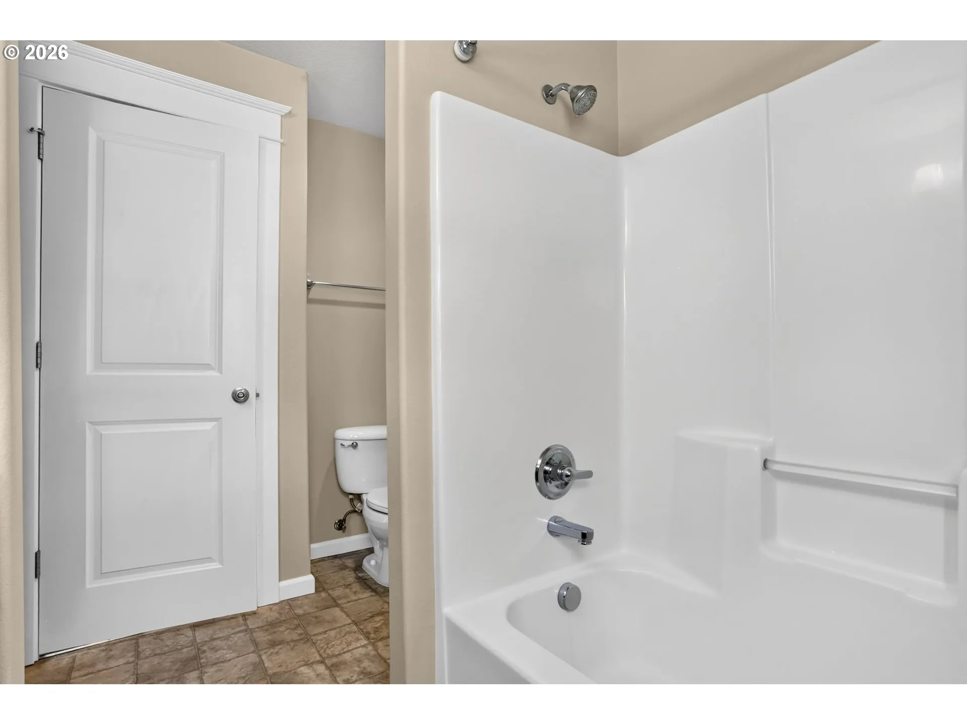 Bathroom-Upper