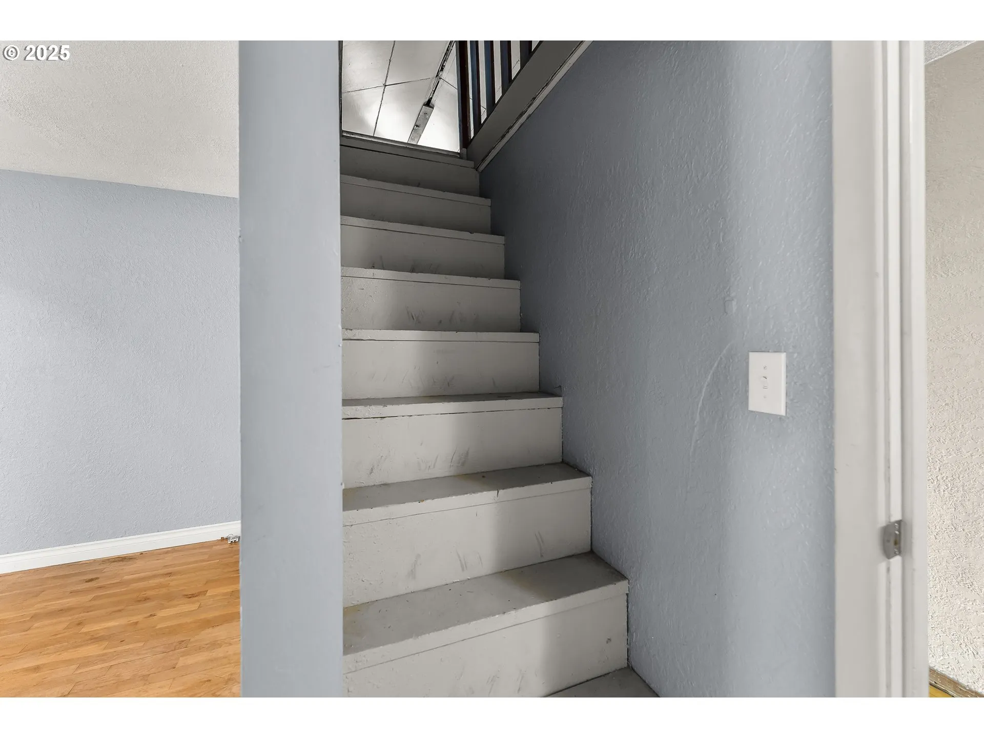 Staircase-To Upper Level