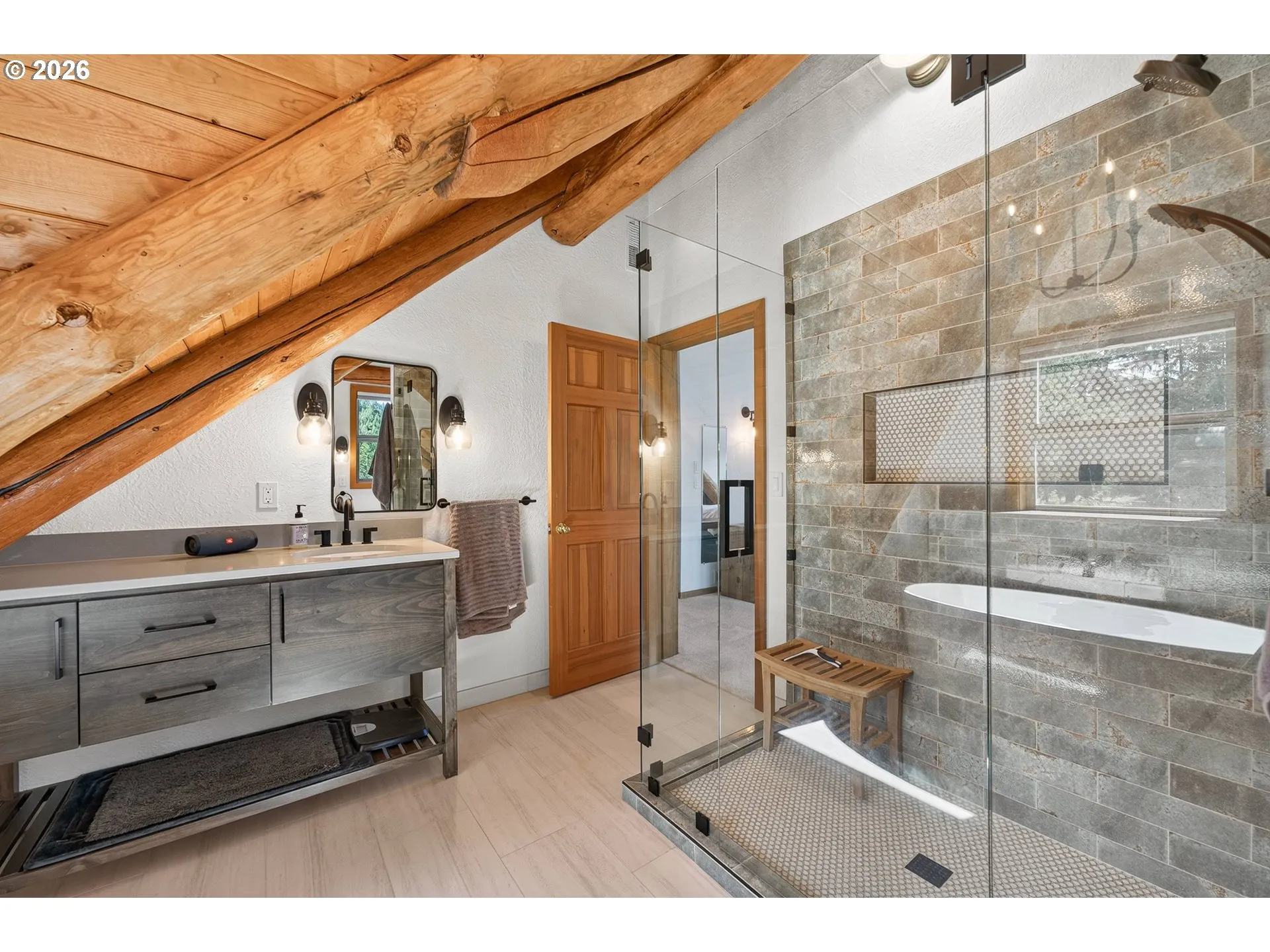 Bathroom-Walk in Shower