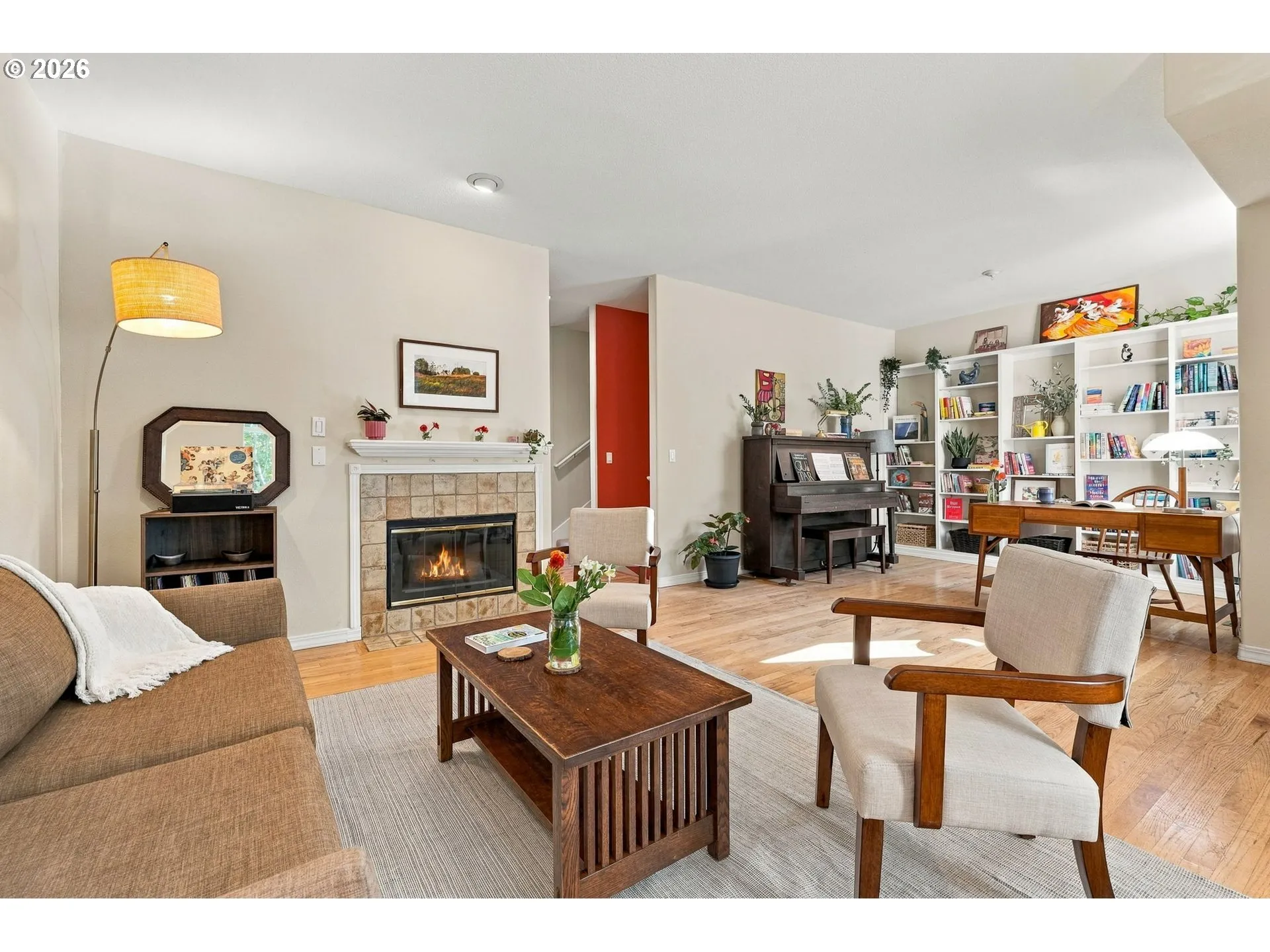 Living Room-Fireplace