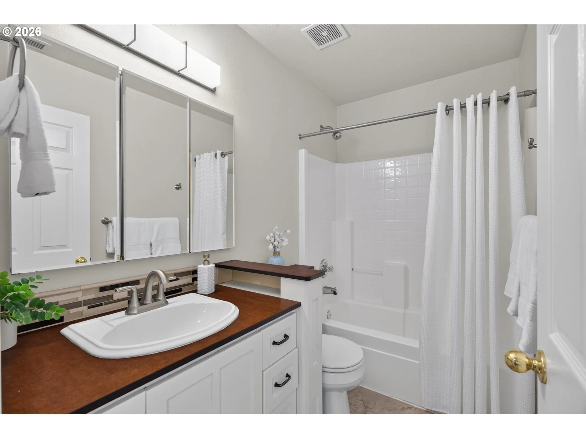 Bathroom-Hall