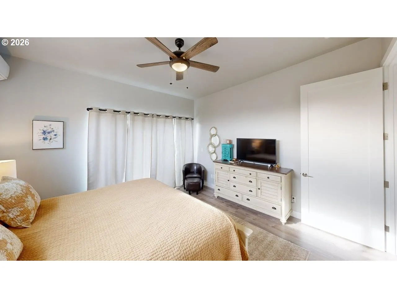 Bedroom, Primary-Ceiling Fan