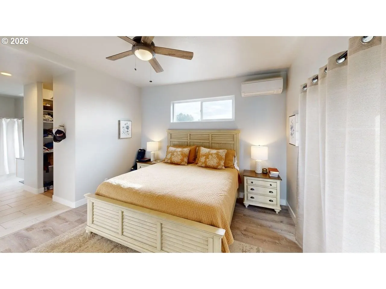 Bedroom, Primary-Ceiling Fan