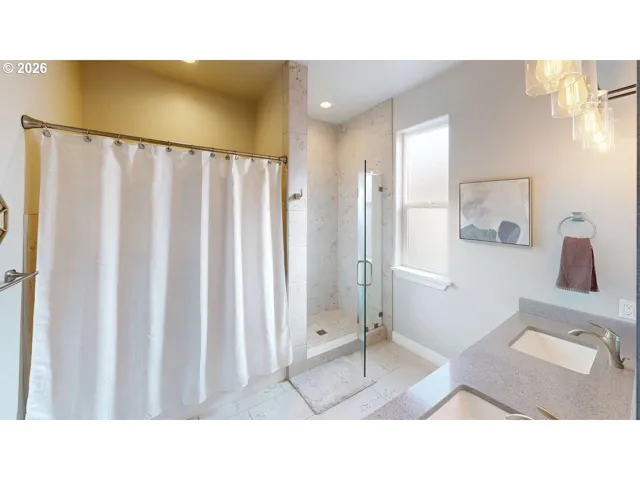Bathroom, Attached-Garden Tub
