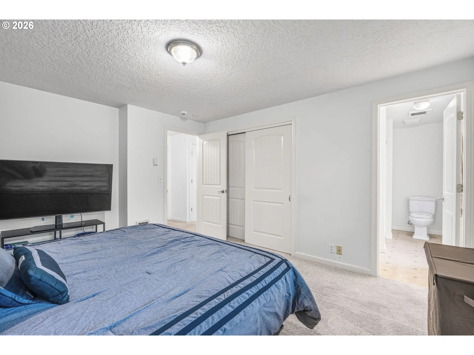 Bedroom, Primary