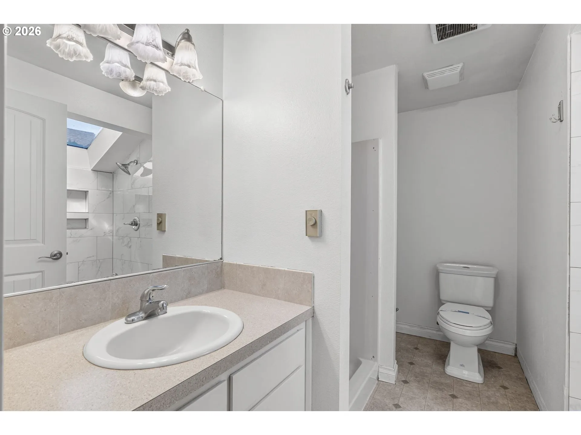Bathroom, Attached