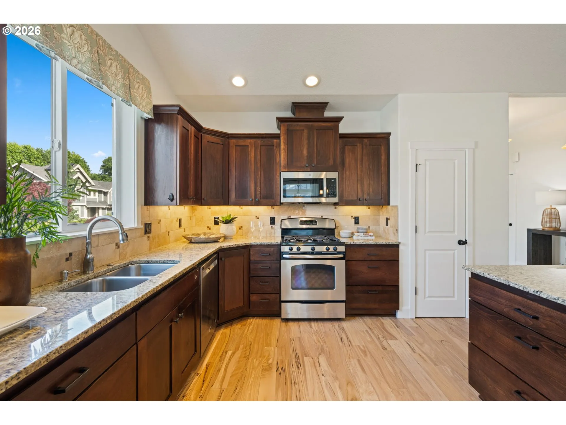 Kitchen-Oven