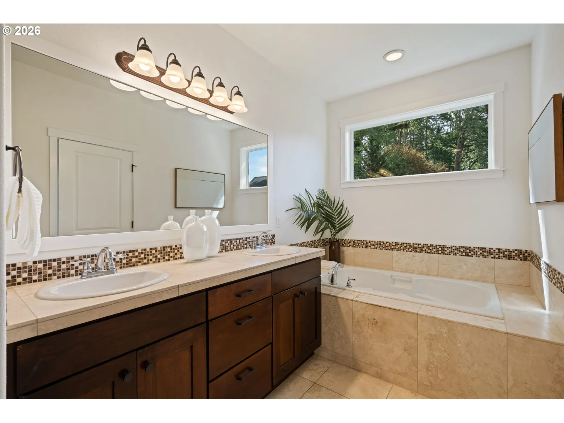 Bathroom, Attached-Double Sinks