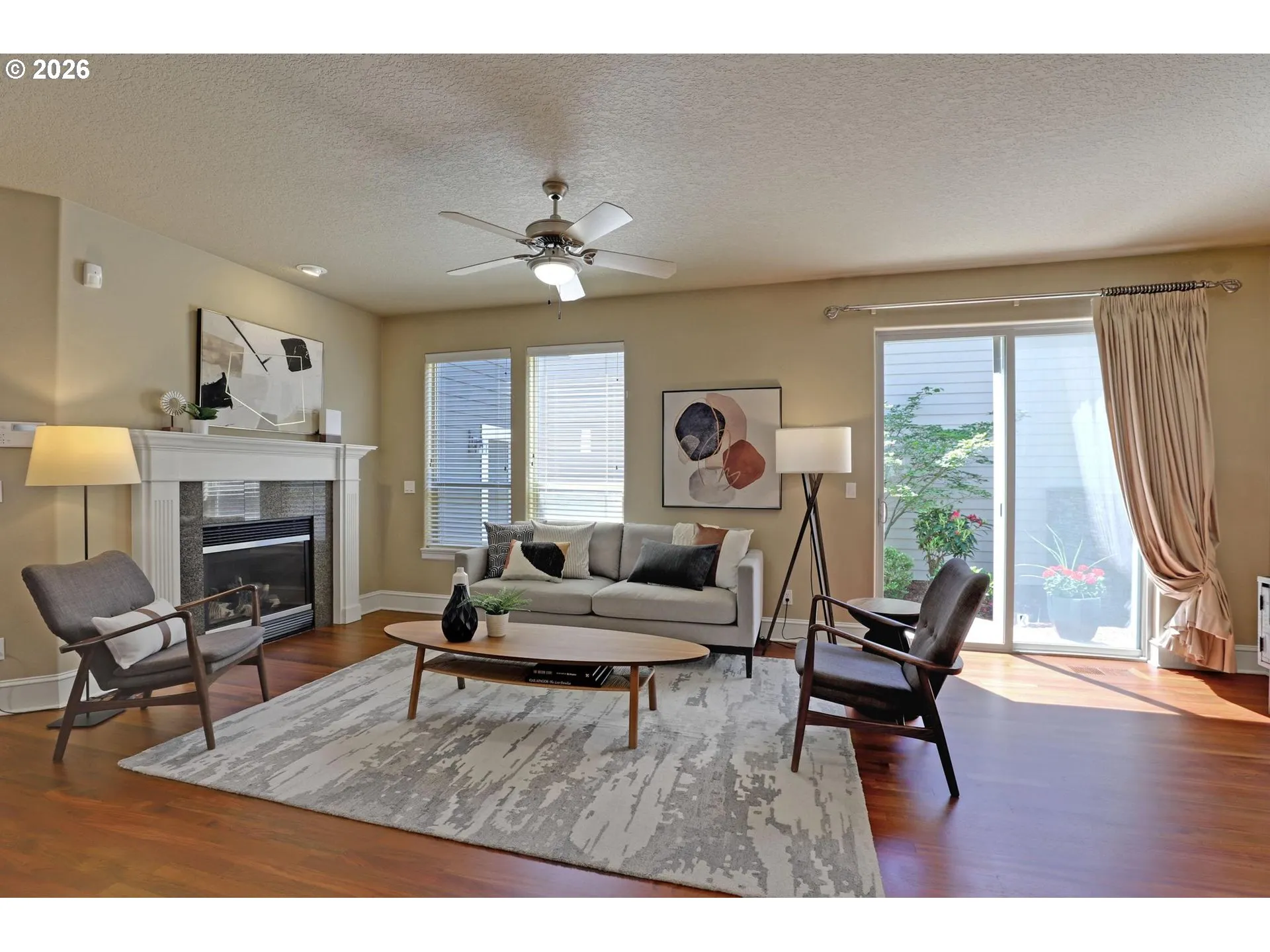 Living Room-Ceiling Fan