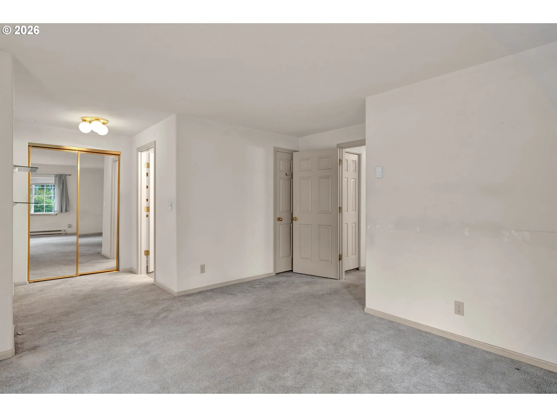 Bedroom, Owner's Suite
