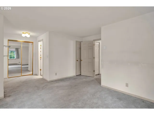 Bedroom, Owner's Suite
