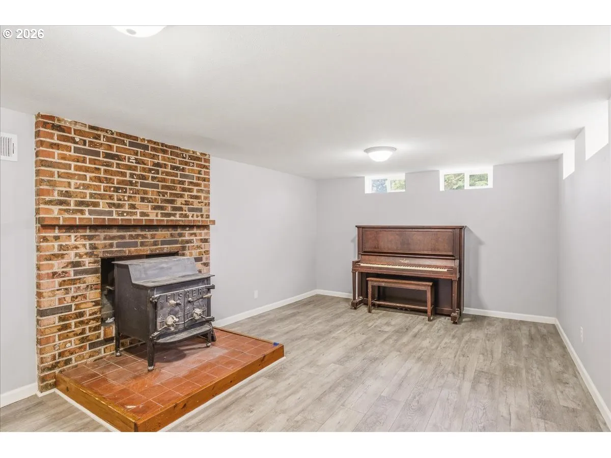 Basement-Finished