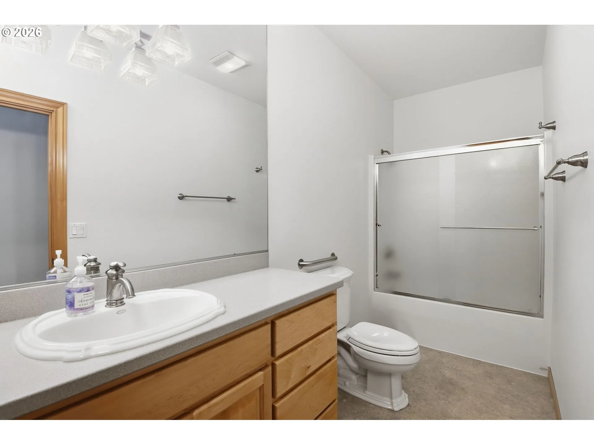 Bathroom-Hall