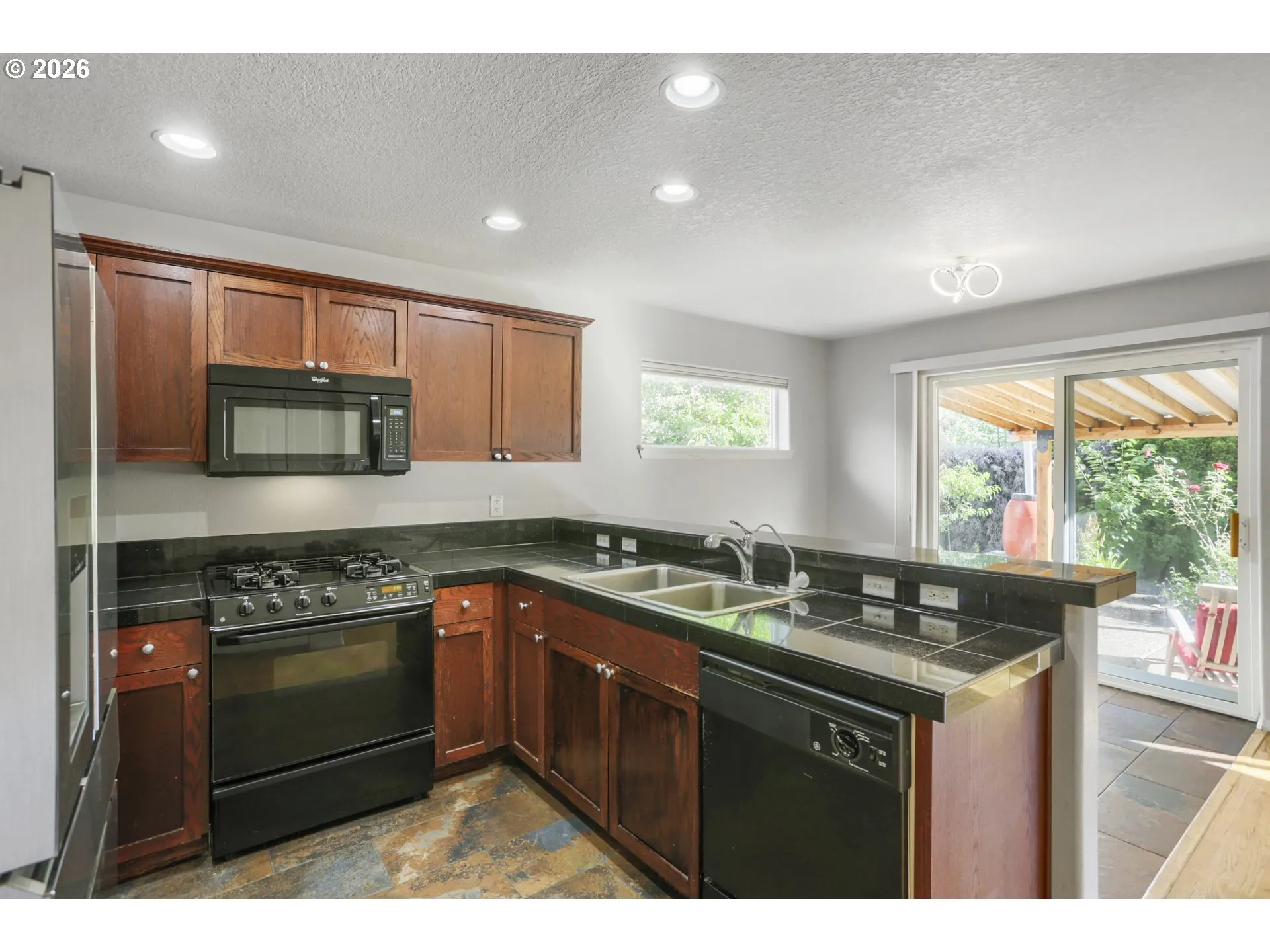 Kitchen/Outside