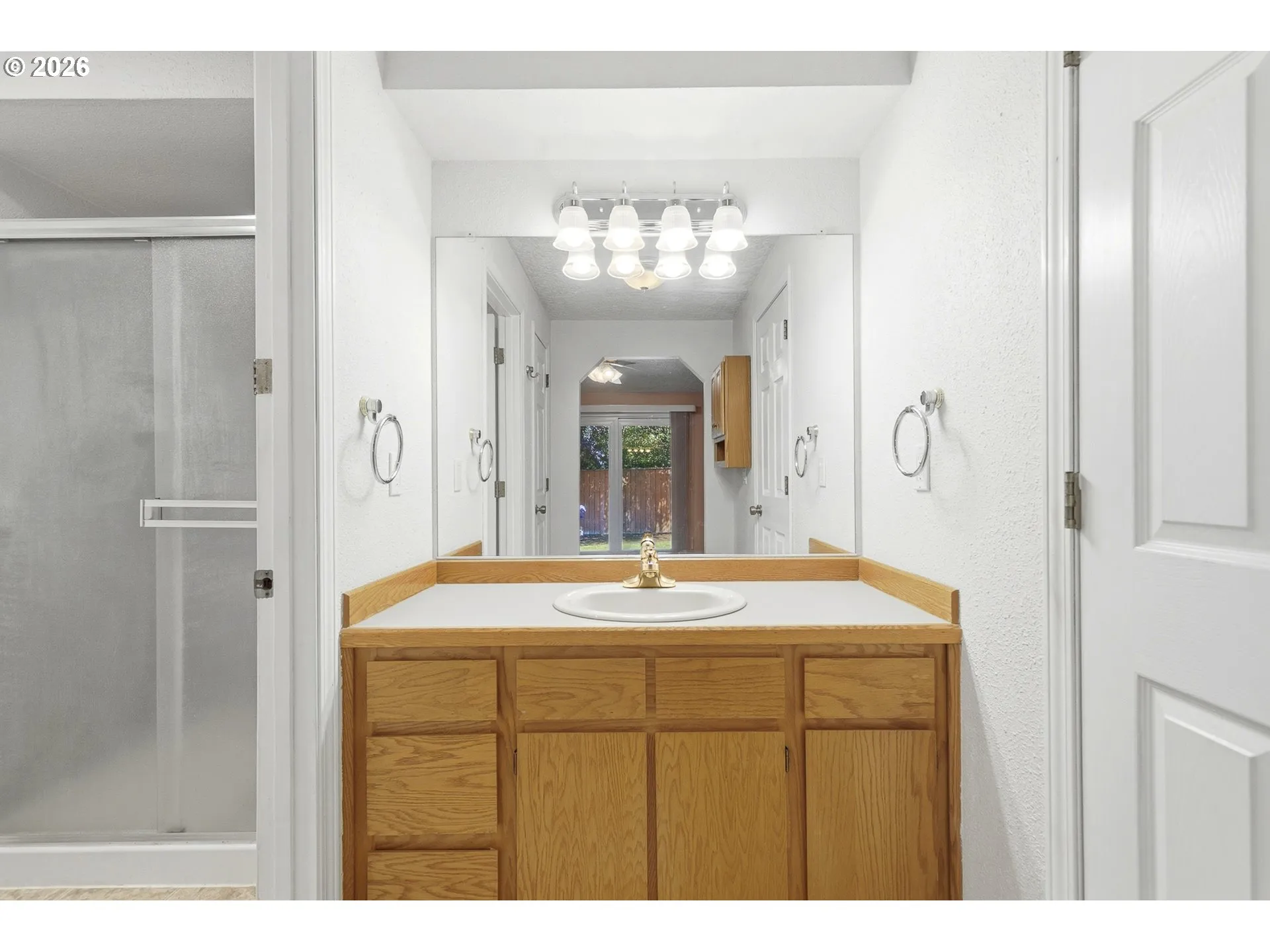Bathroom-Walk in Shower